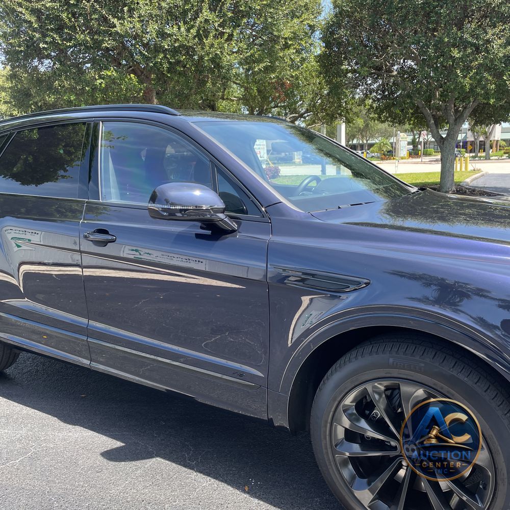 2022 Bentley Bentayga V8