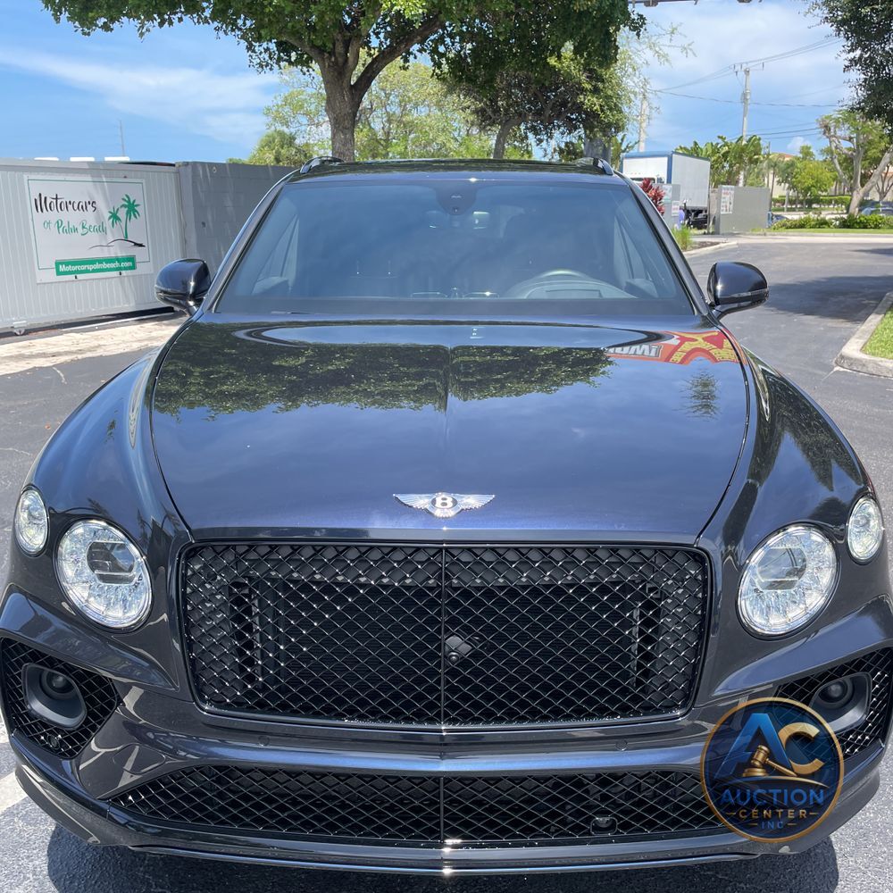 2022 Bentley Bentayga V8