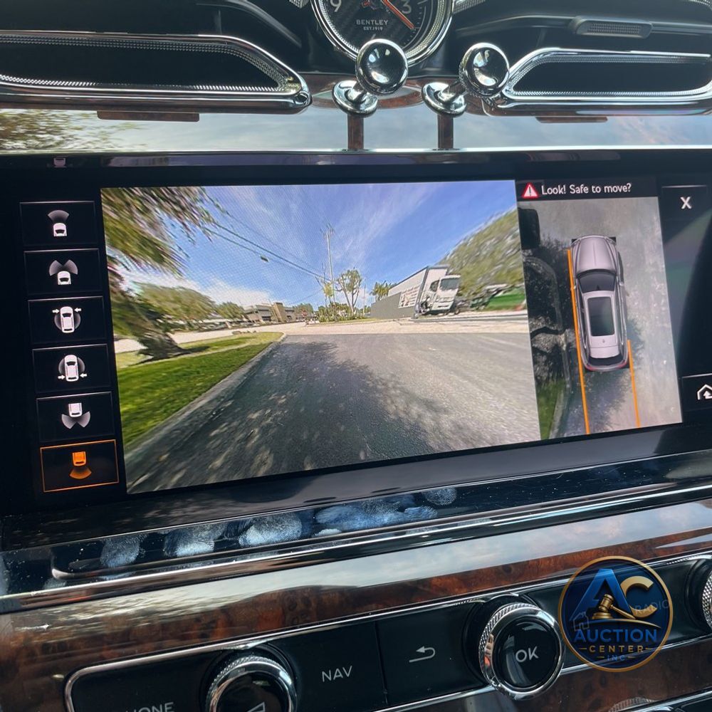 2022 Bentley Bentayga V8