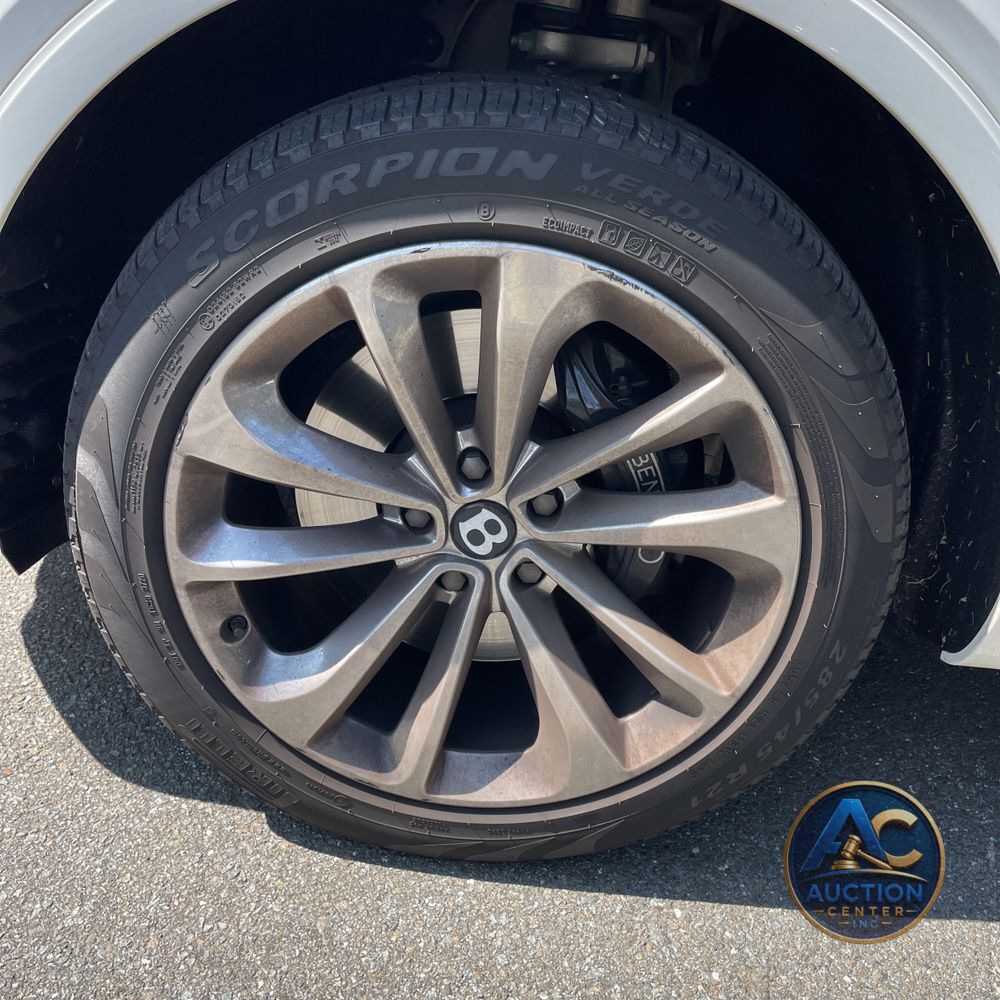 2021 Bentley Bentayga V8