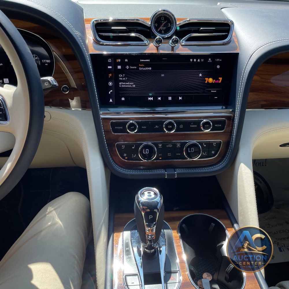 2021 Bentley Bentayga V8
