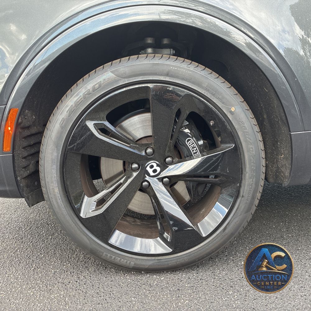 2022 Bentley Bentayga V8