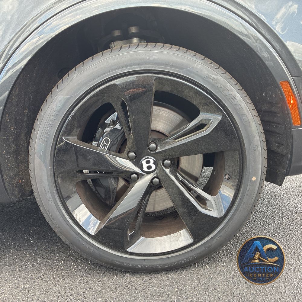 2022 Bentley Bentayga V8