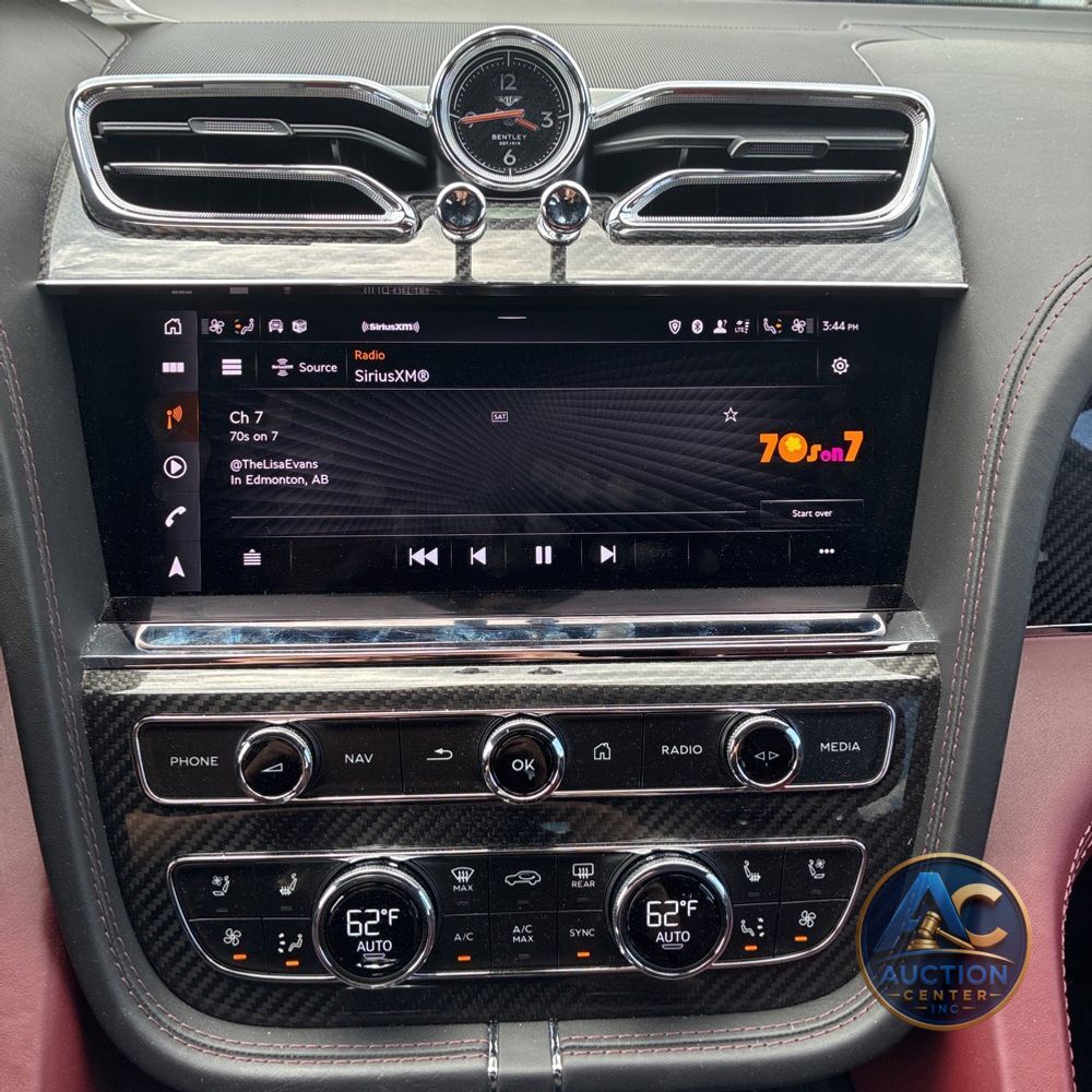 2022 Bentley Bentayga V8