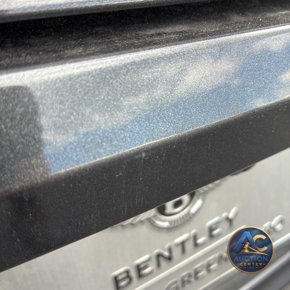 2022 Bentley Bentayga V8