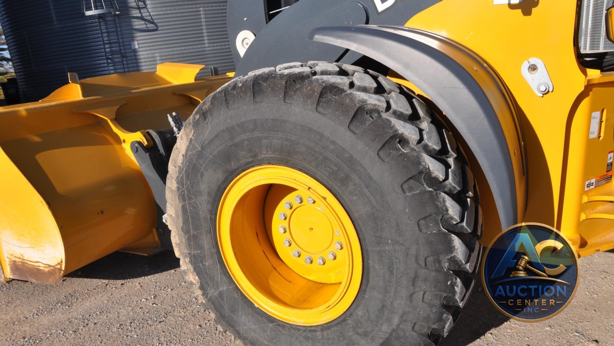 2022 John Deere 544 P-Tier Wheel Loader