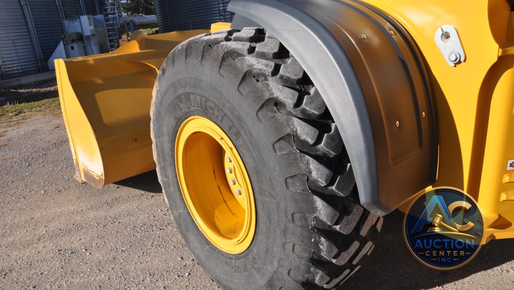 2022 John Deere 544 P-Tier Wheel Loader