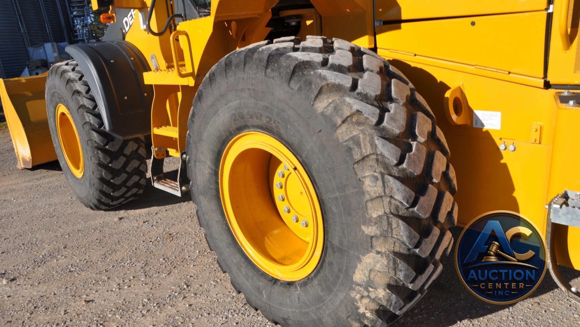 2022 John Deere 544 P-Tier Wheel Loader