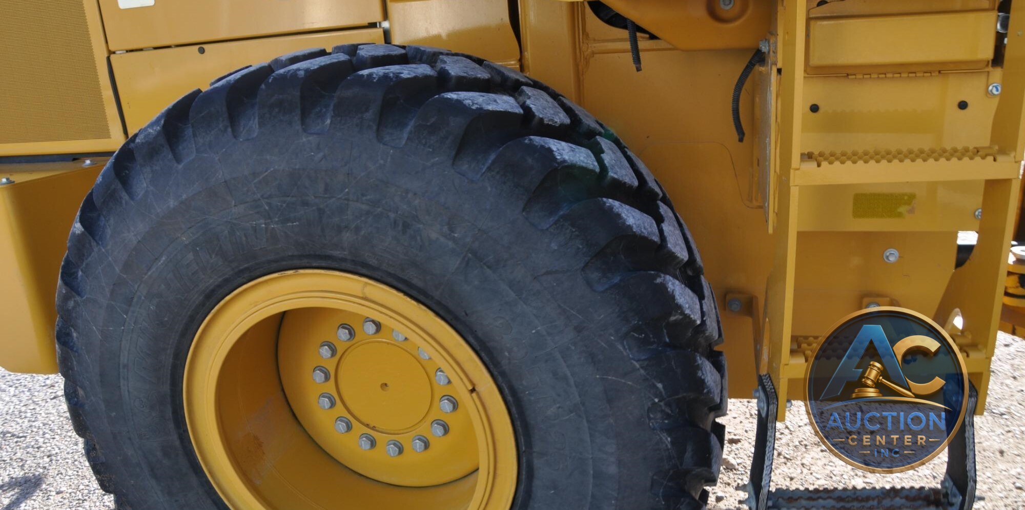2022 John Deere 544 P-Tier Wheel Loader