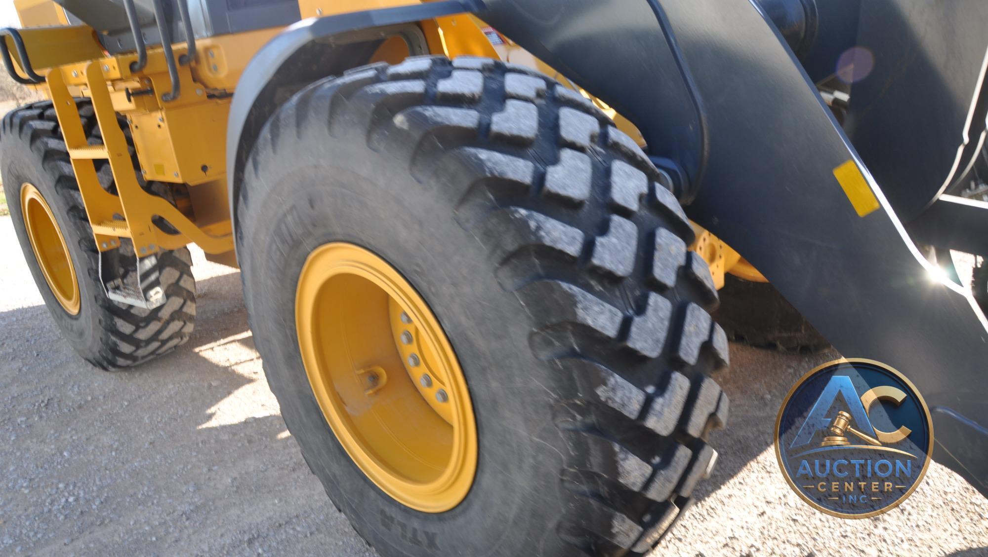 2022 John Deere 544 P-Tier Wheel Loader