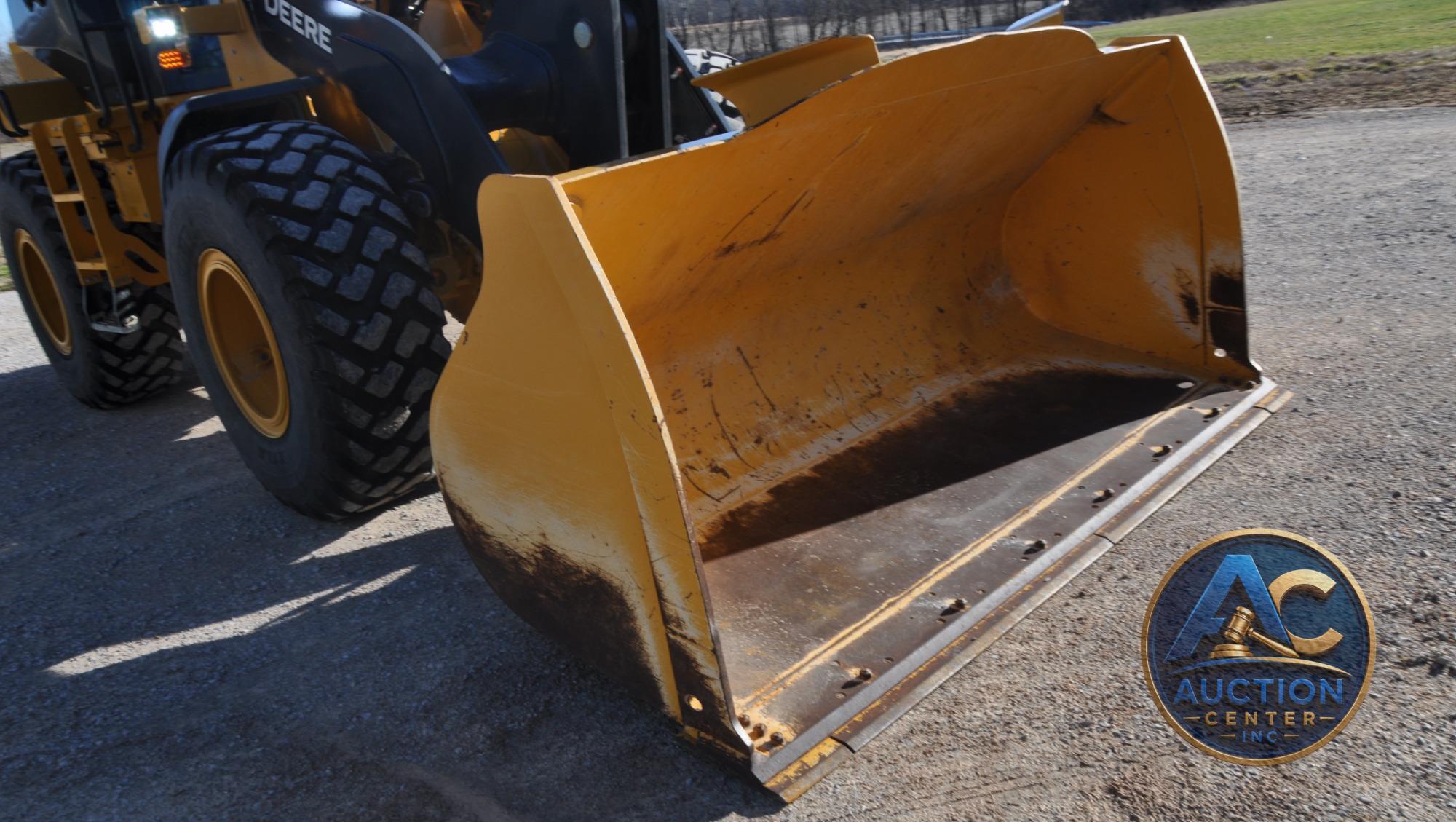 2022 John Deere 544 P-Tier Wheel Loader