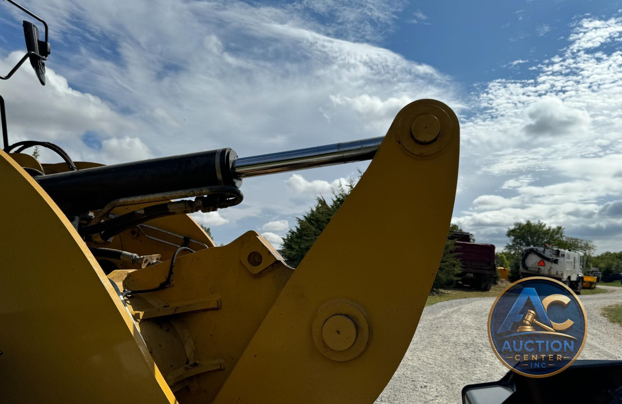 2015 Caterpillar 926M Wheel Loader