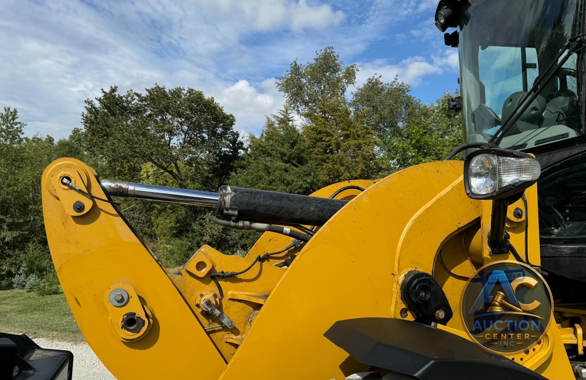 2015 Caterpillar 926M Wheel Loader