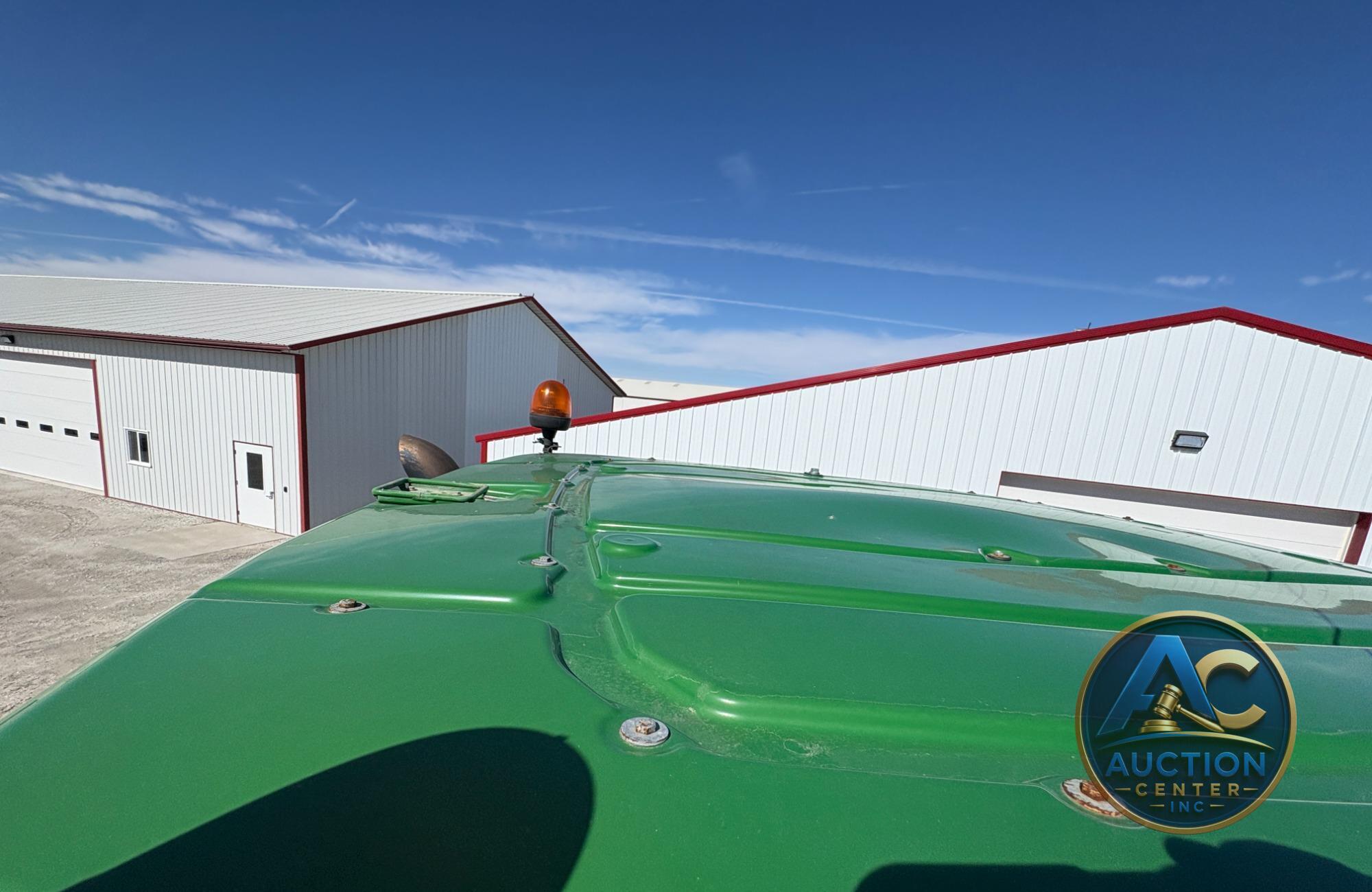 2019 John Deere 9520R