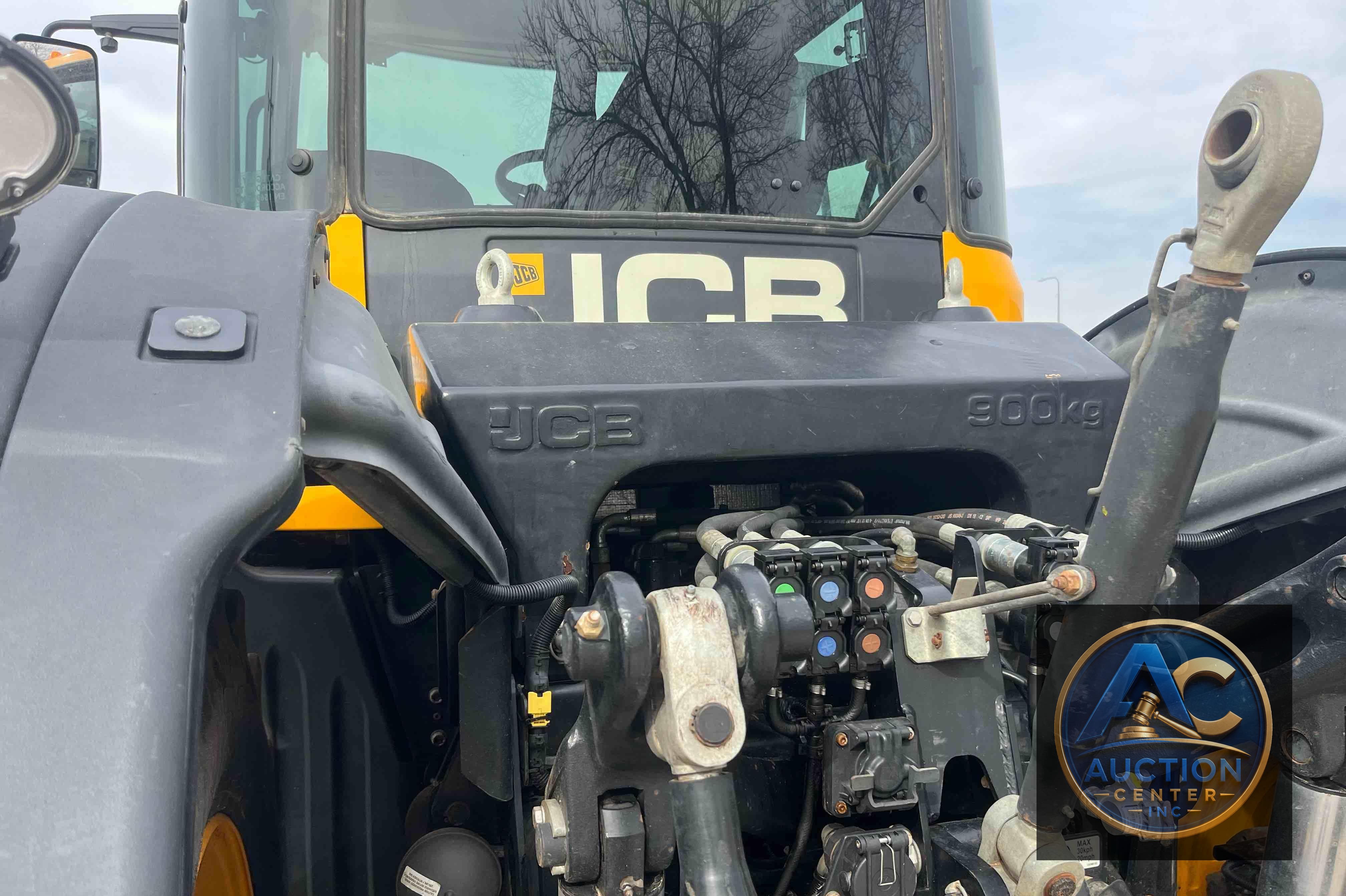 2020 Jcb 4220