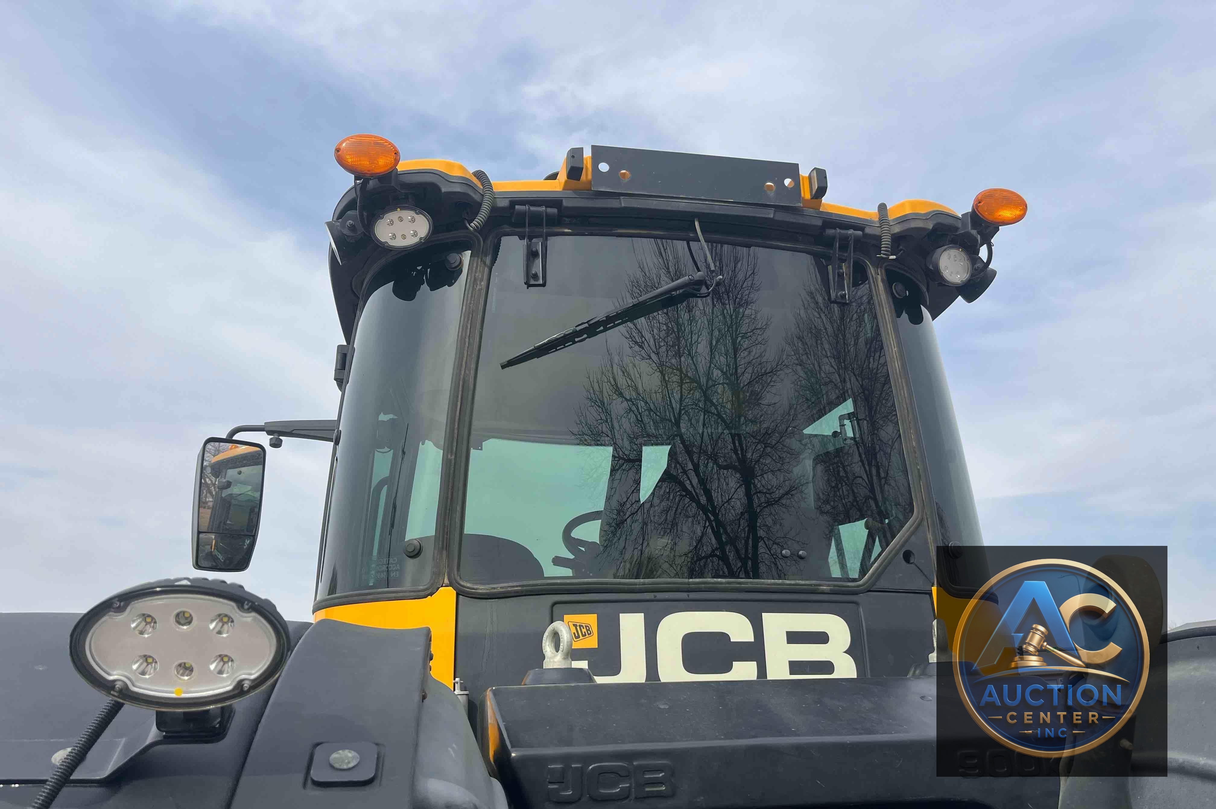 2020 Jcb 4220