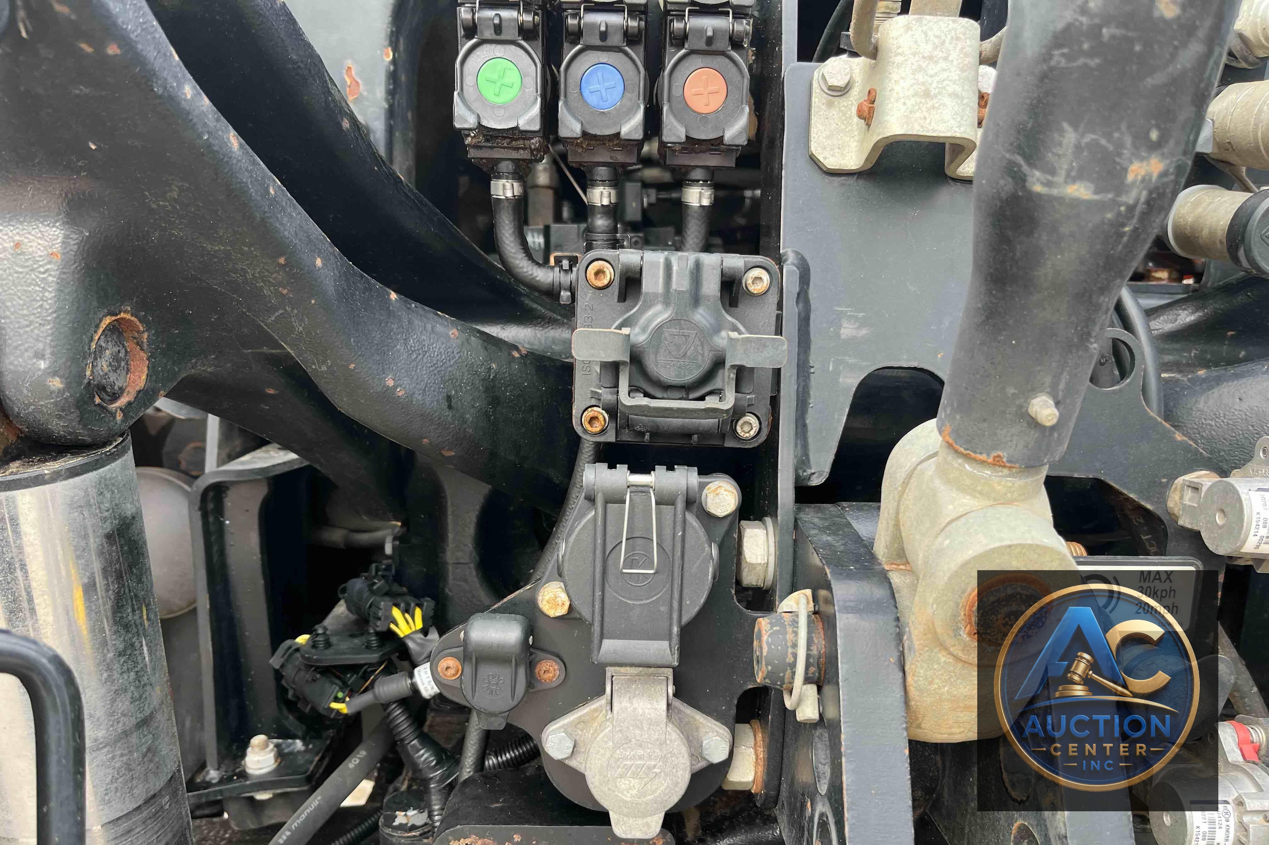 2020 Jcb 4220