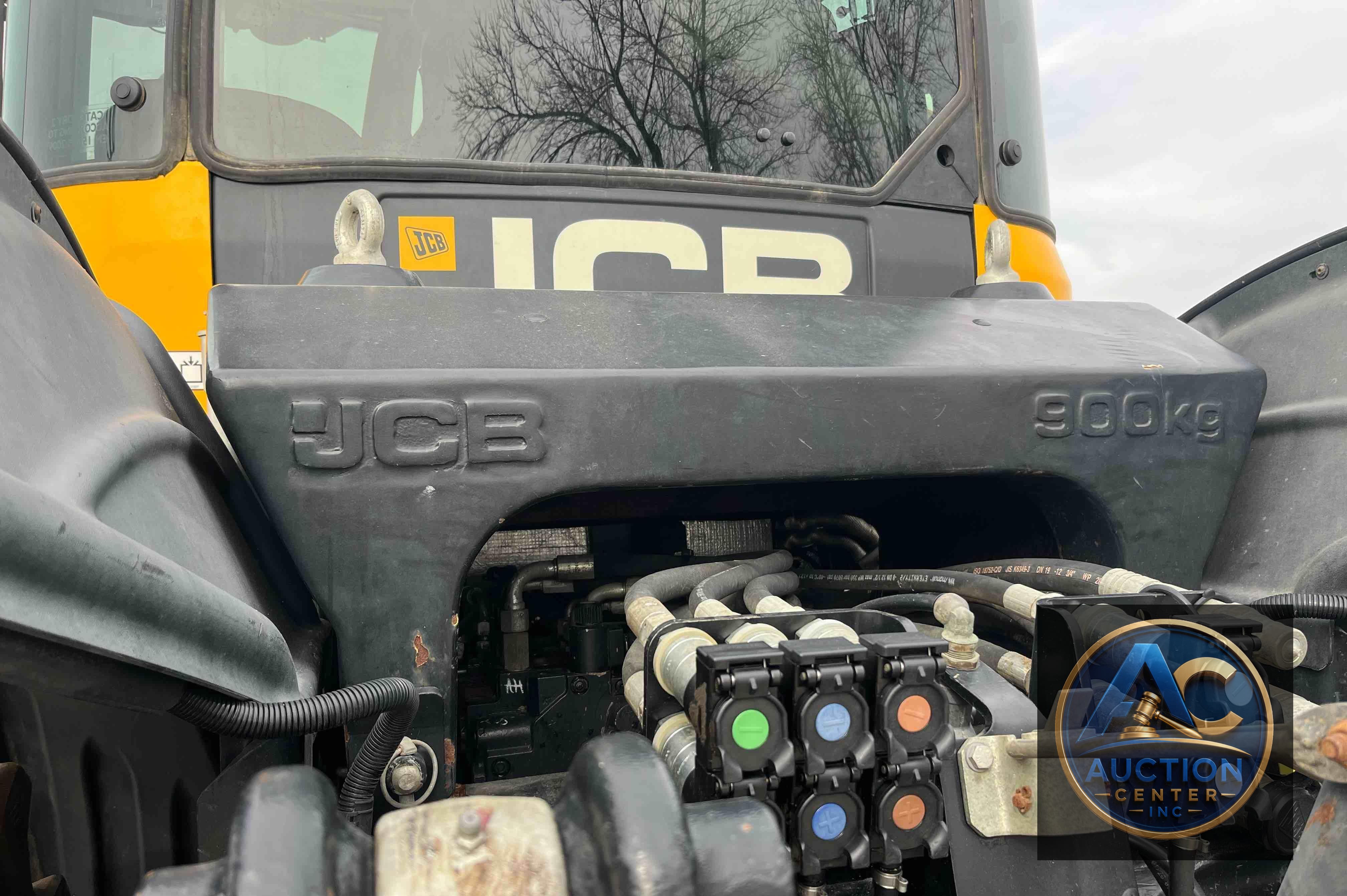 2020 Jcb 4220