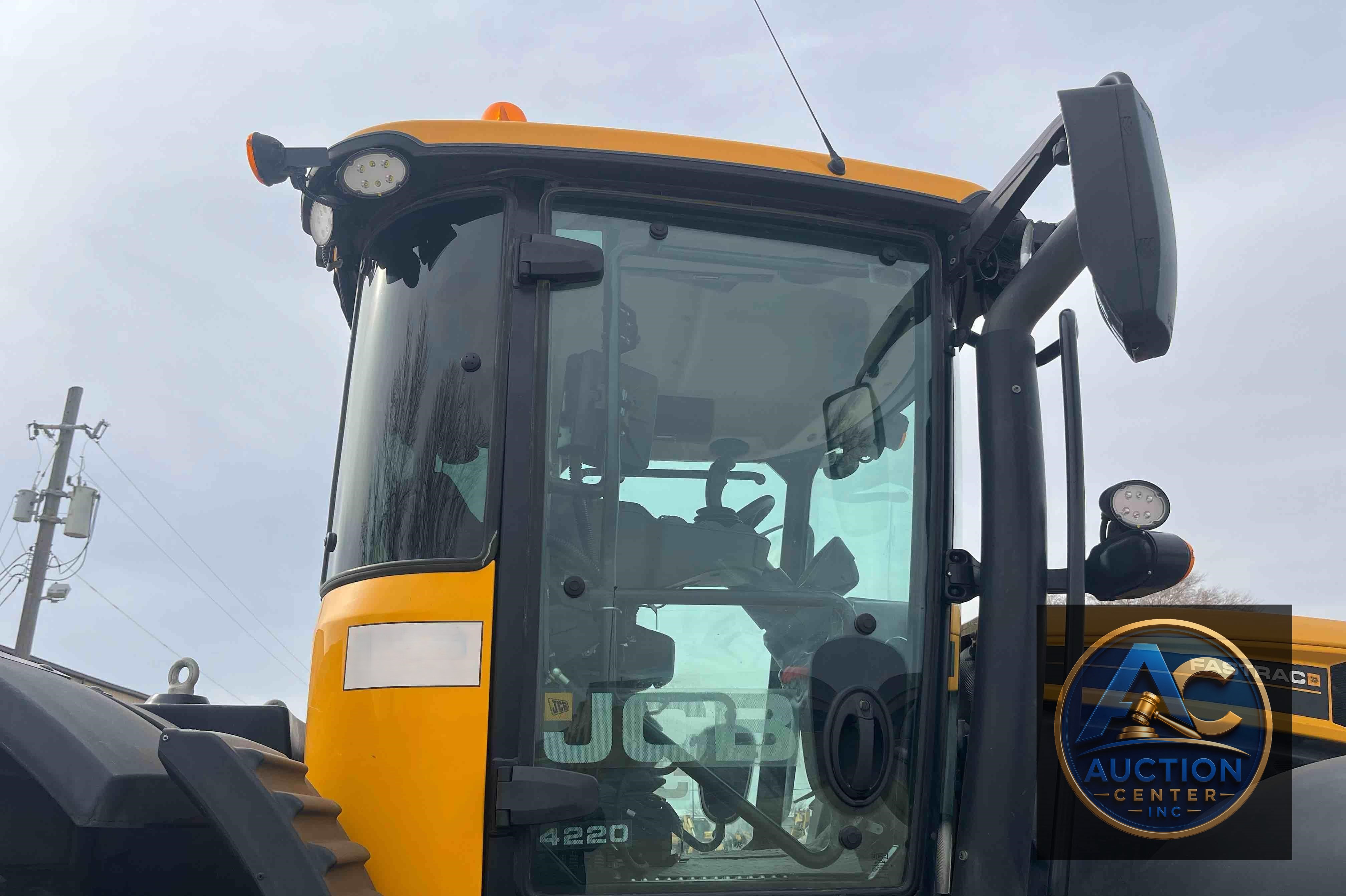 2020 Jcb 4220