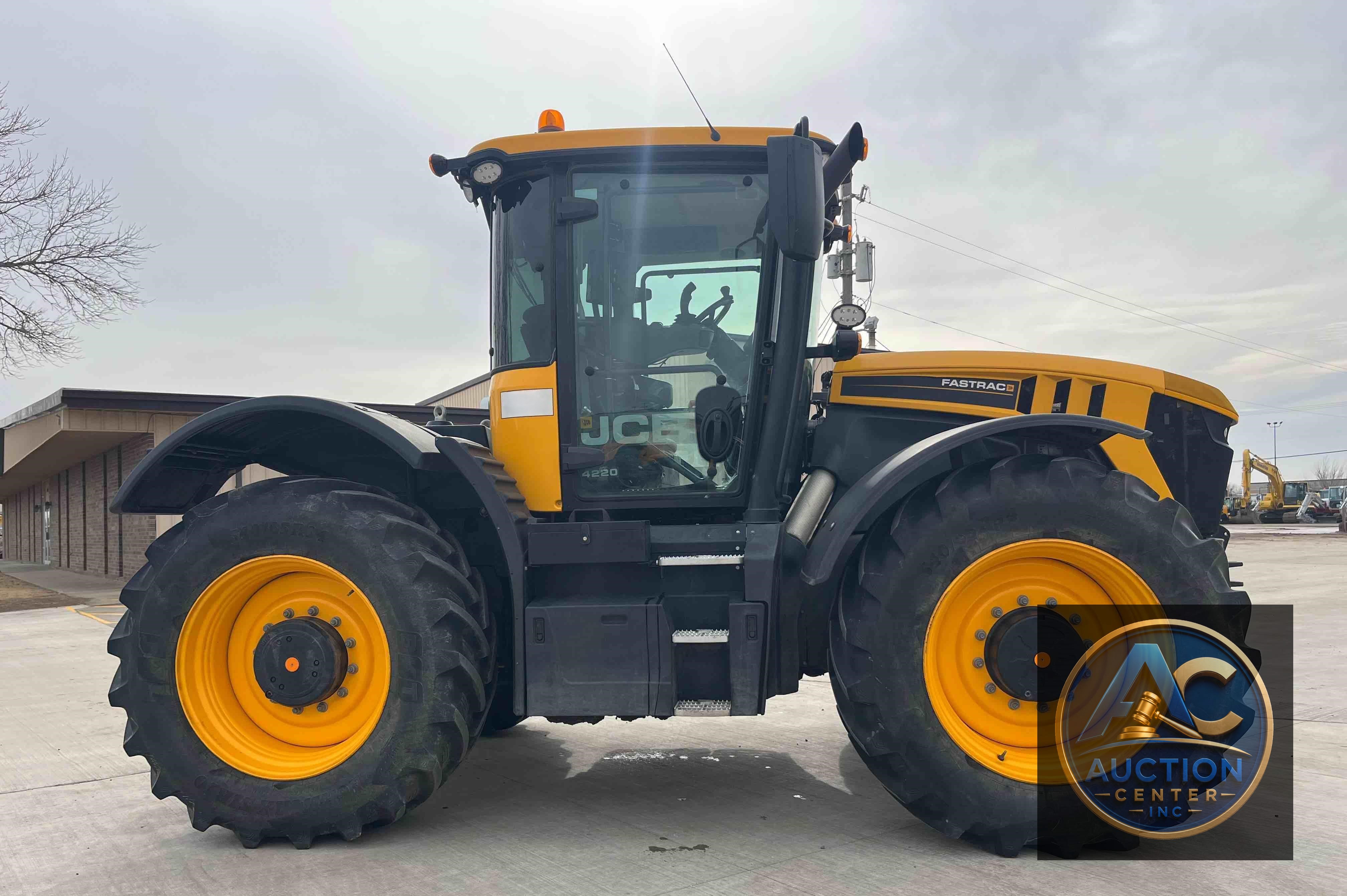 2020 Jcb 4220