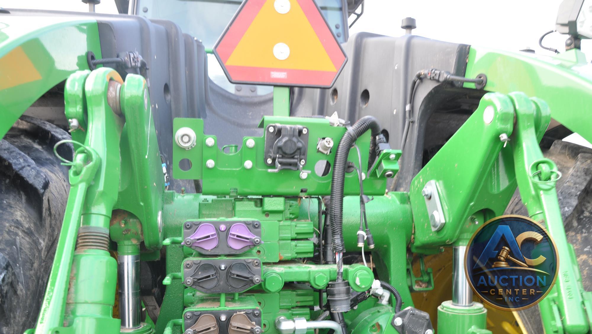 2022 John Deere 9R 440