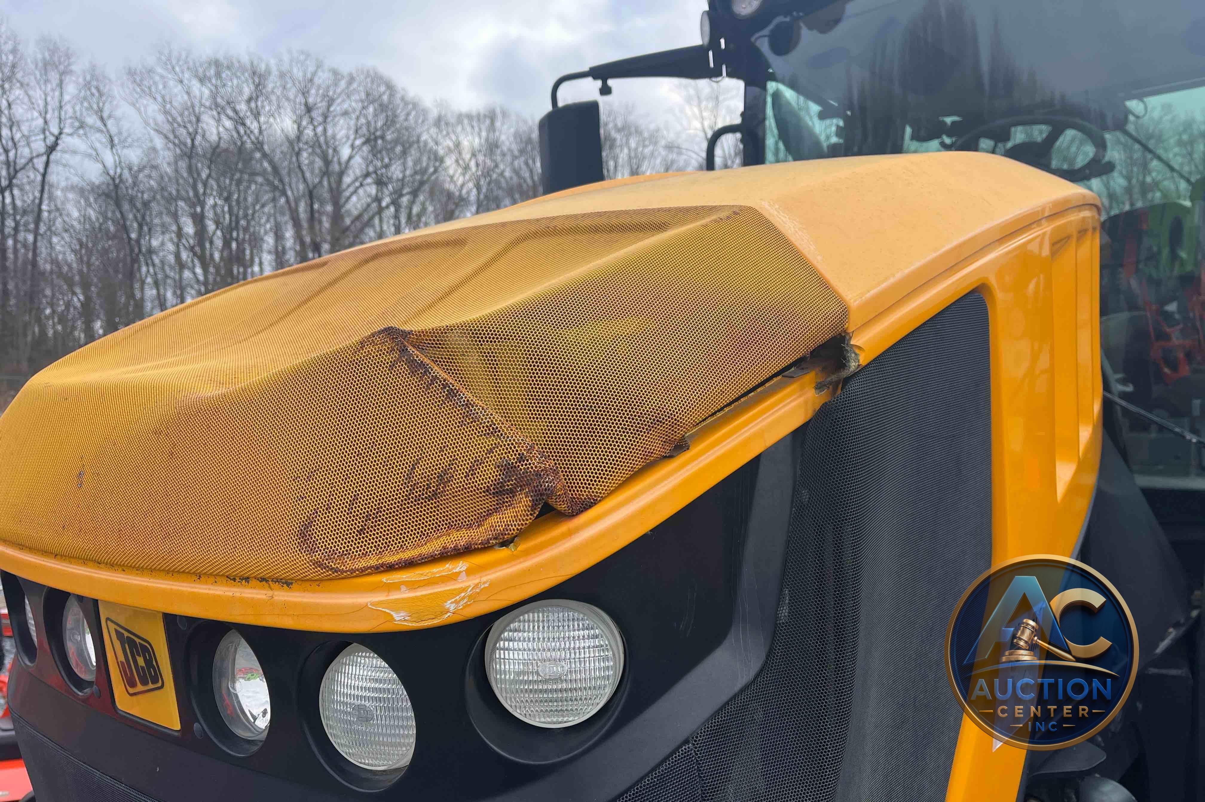 2020 JCB 8330
