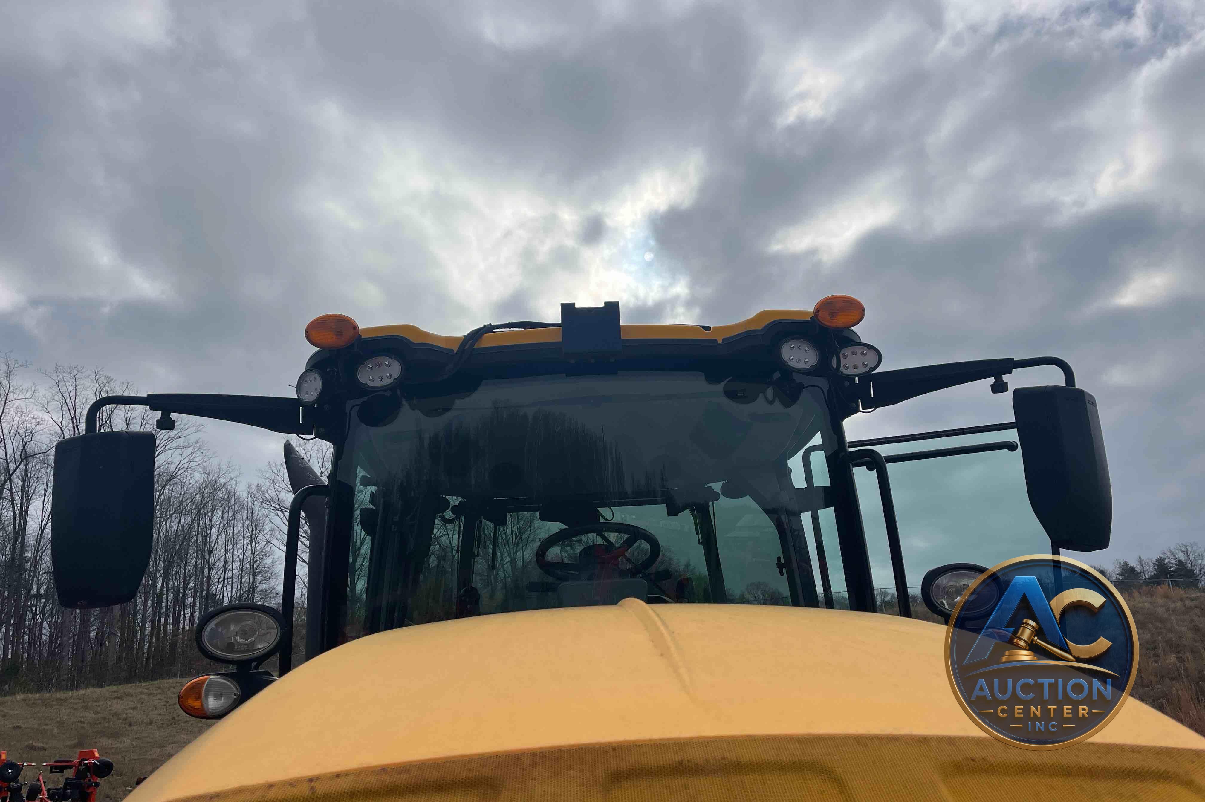 2020 JCB 8330