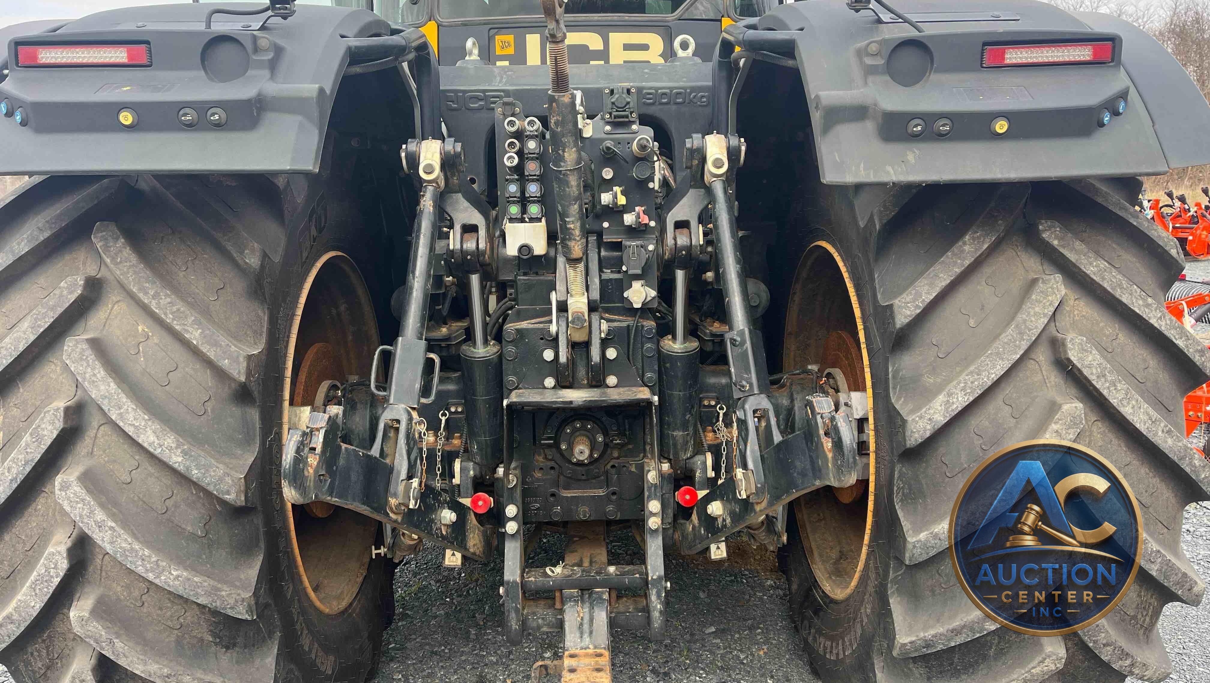 2020 JCB 8330