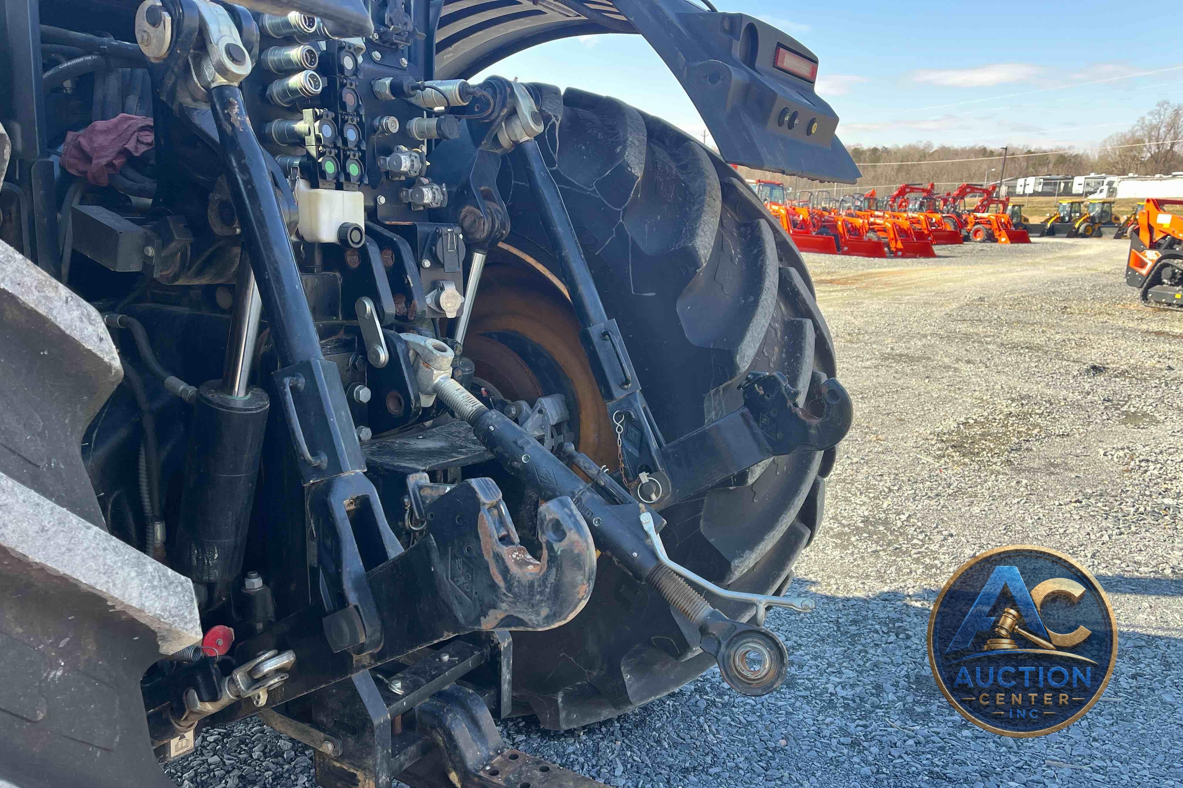 2020 JCB 8330