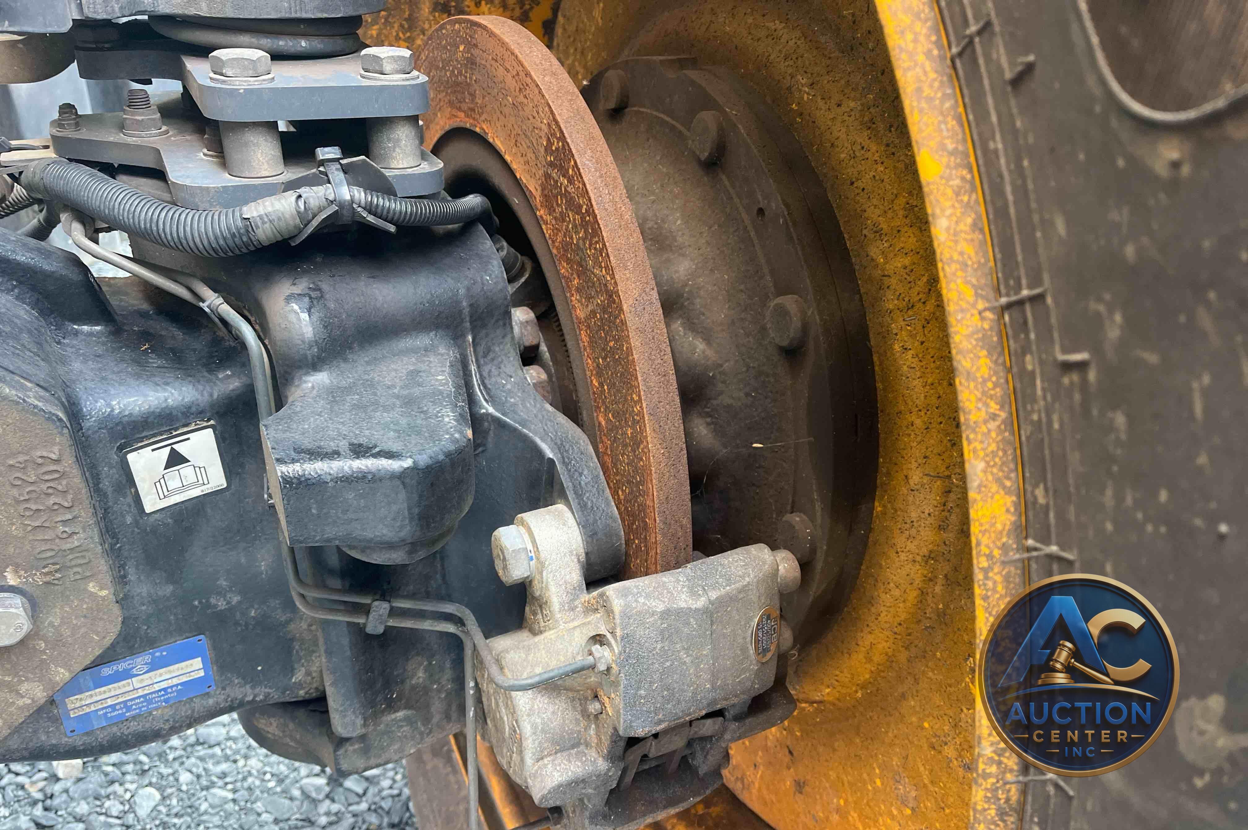 2020 JCB 8330