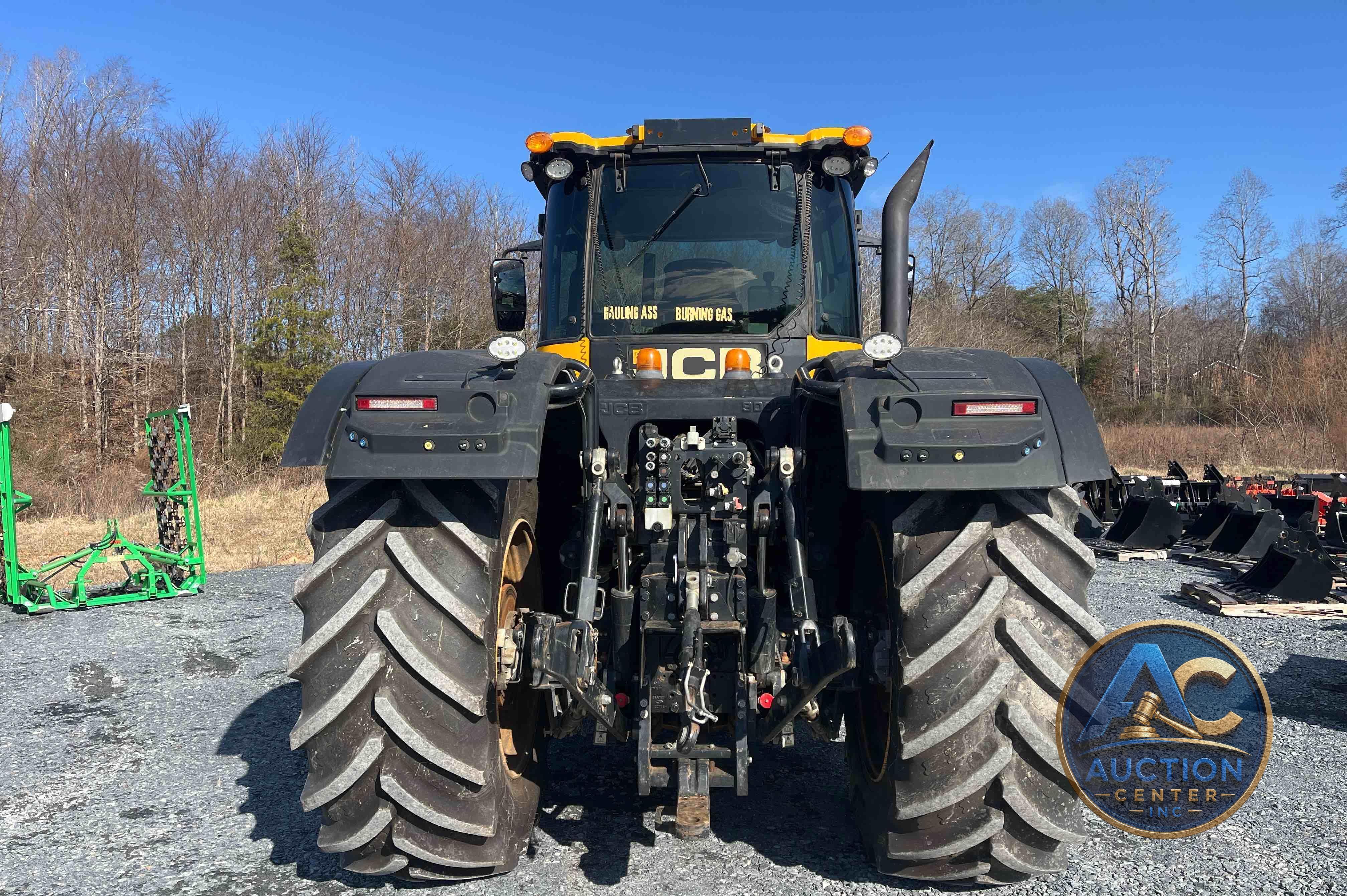 2020 JCB 8330