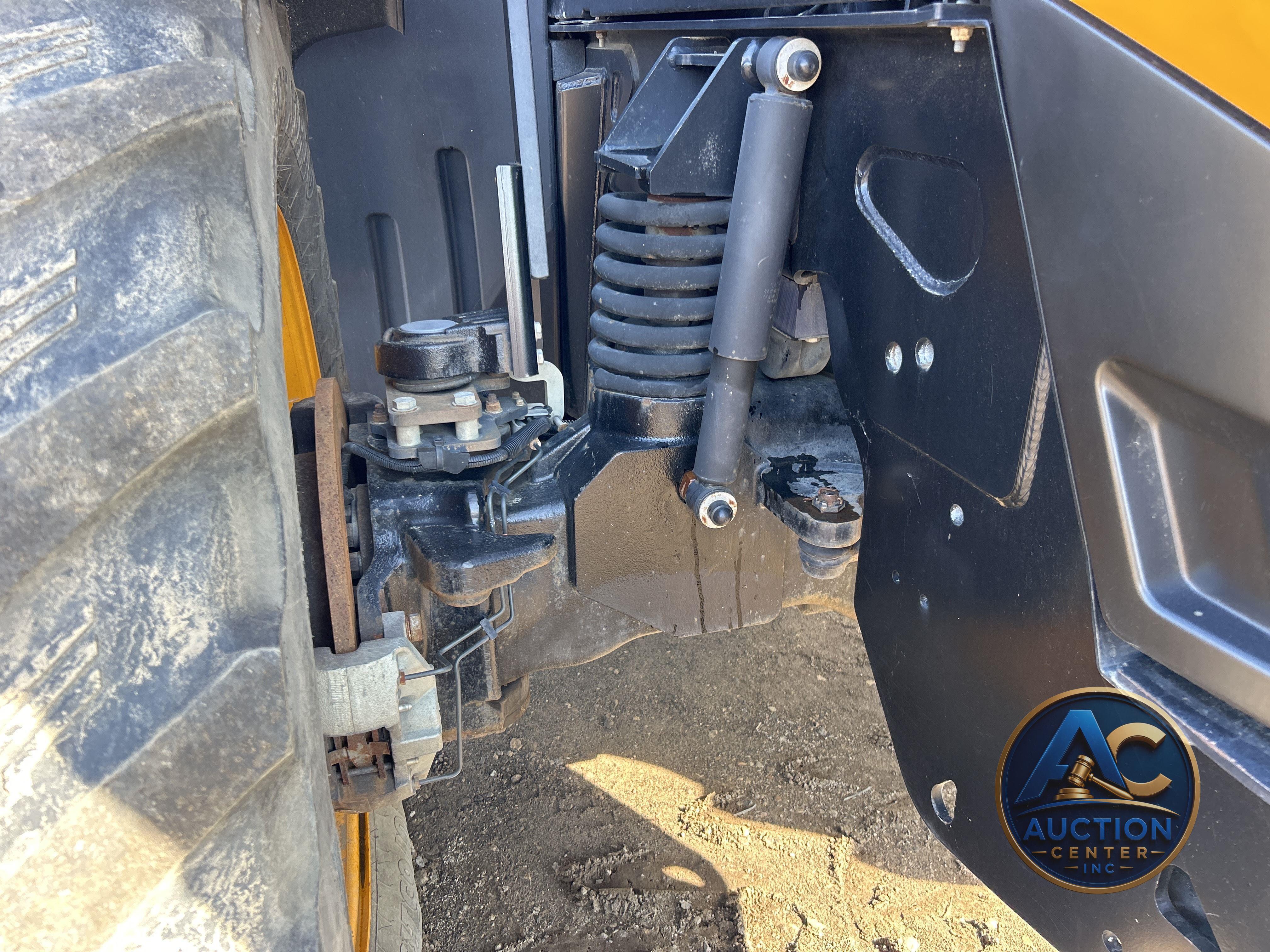2018 Jcb Fastrac 8330