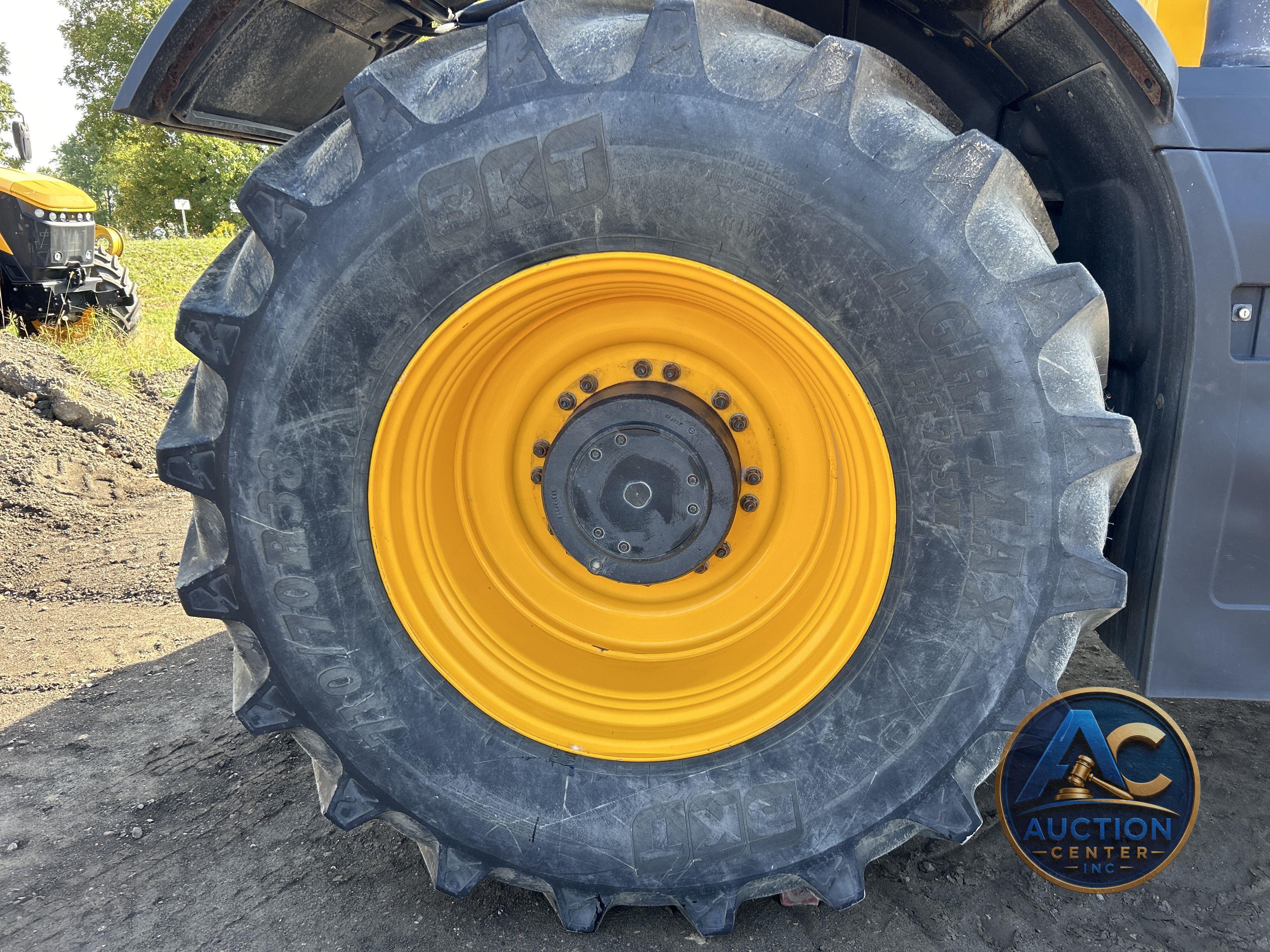 2018 Jcb Fastrac 8330