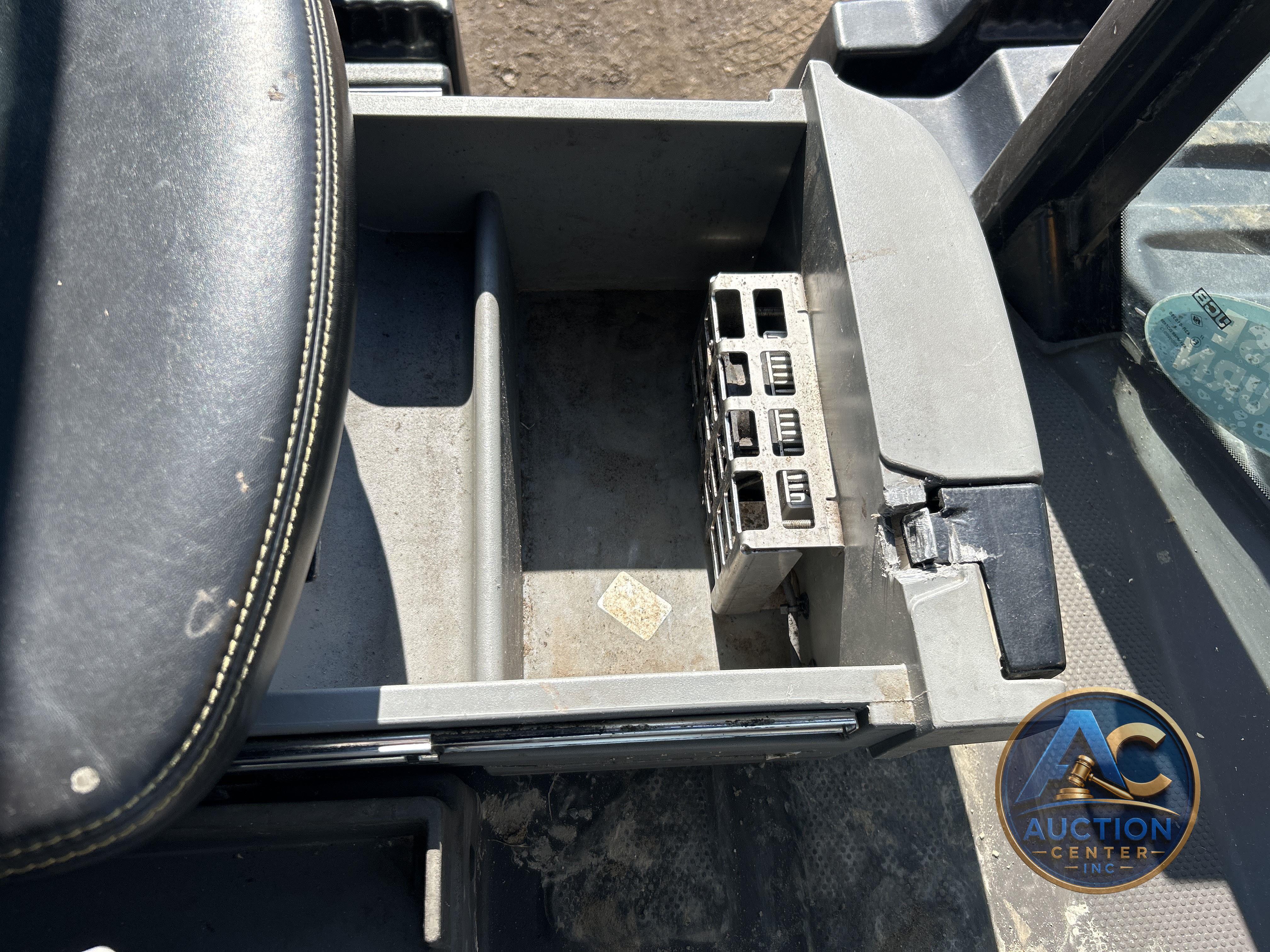 2018 Jcb Fastrac 8330