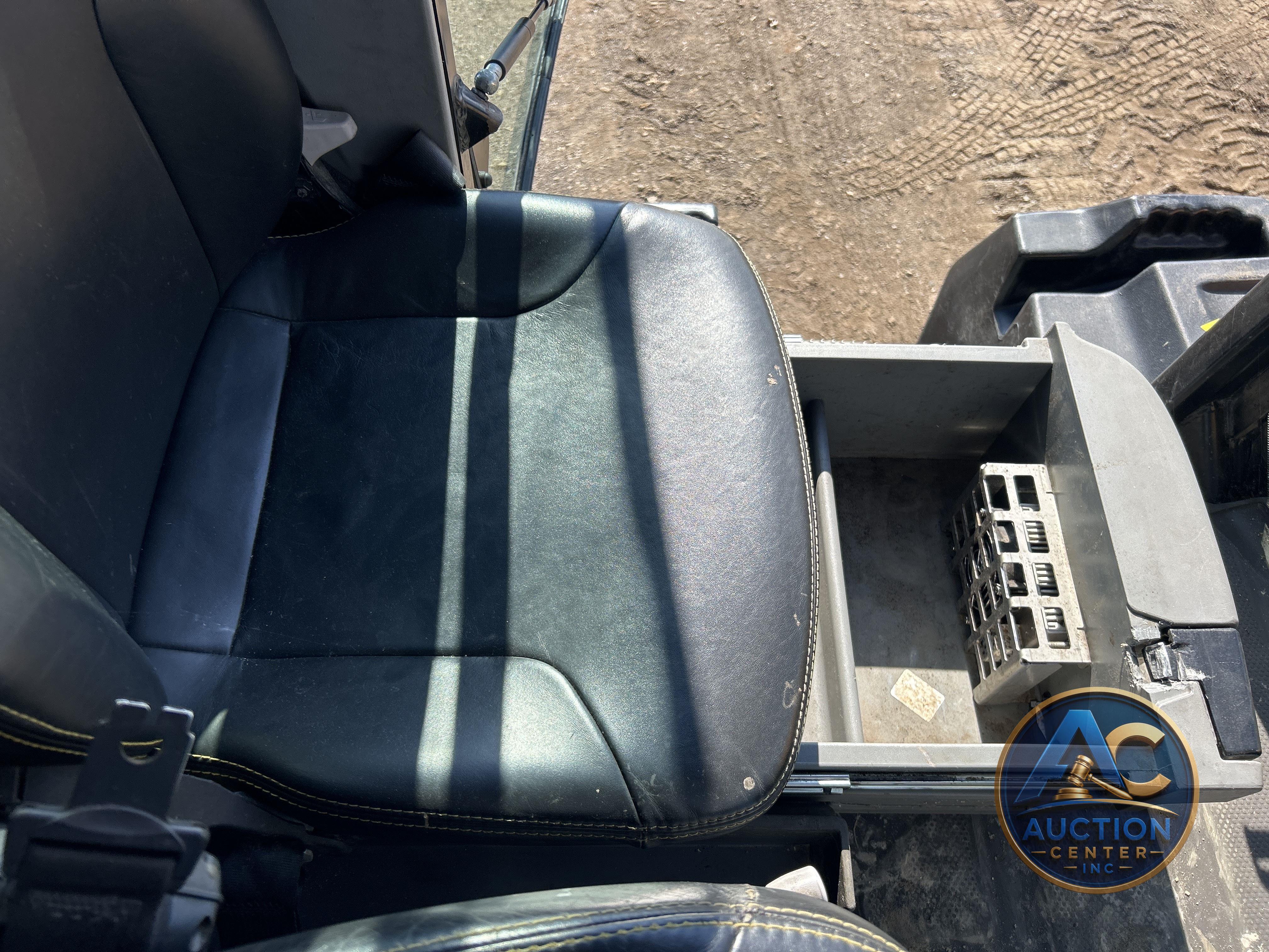 2018 Jcb Fastrac 8330
