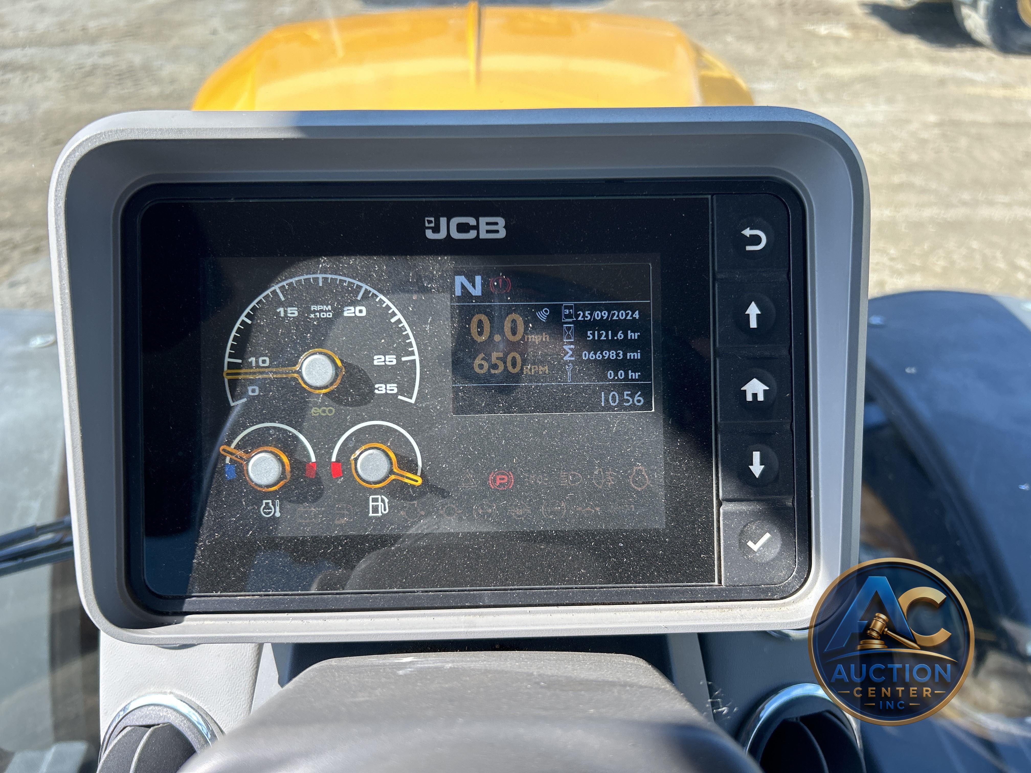 2018 Jcb Fastrac 8330