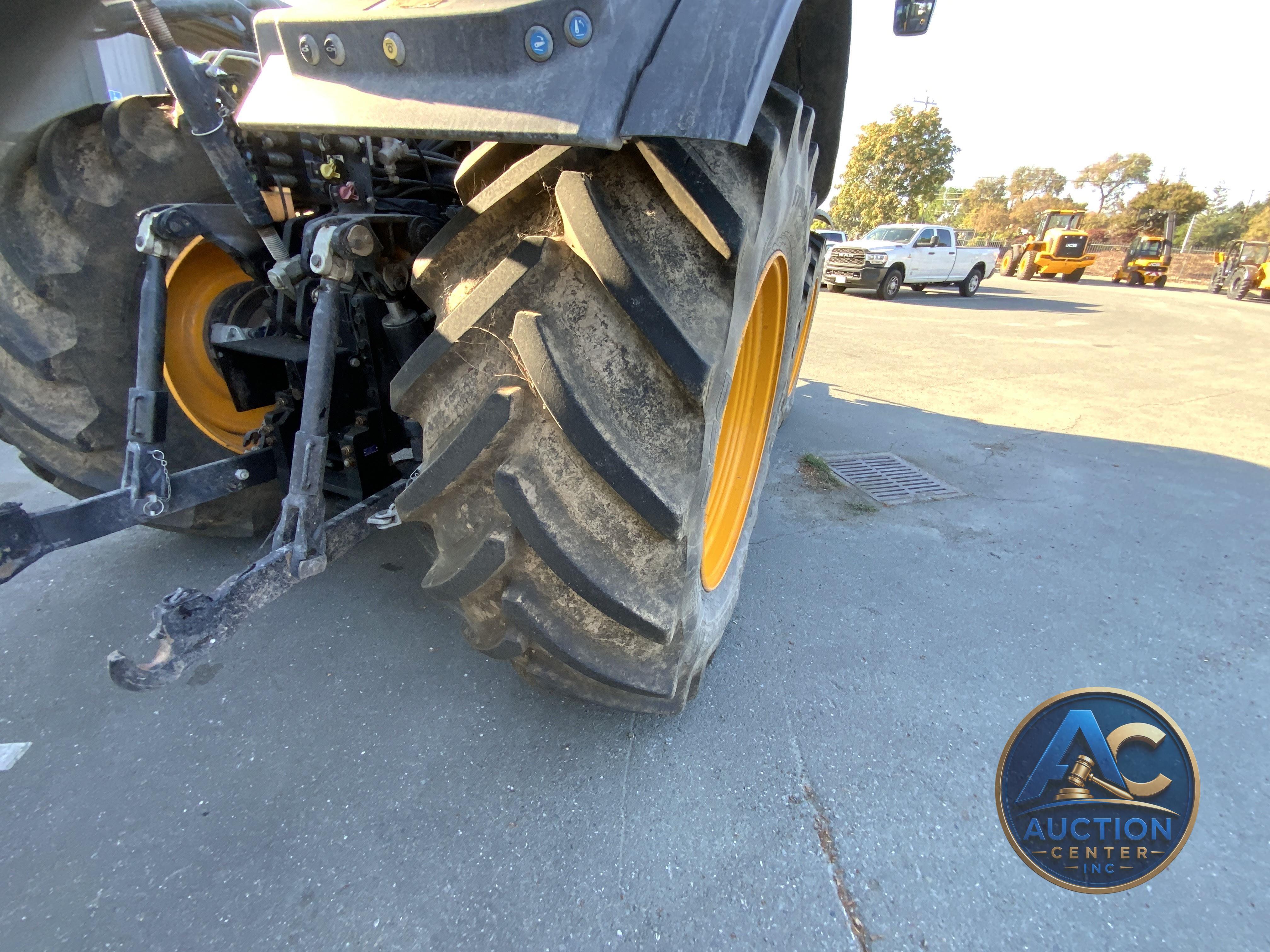 2020 JCB 8330