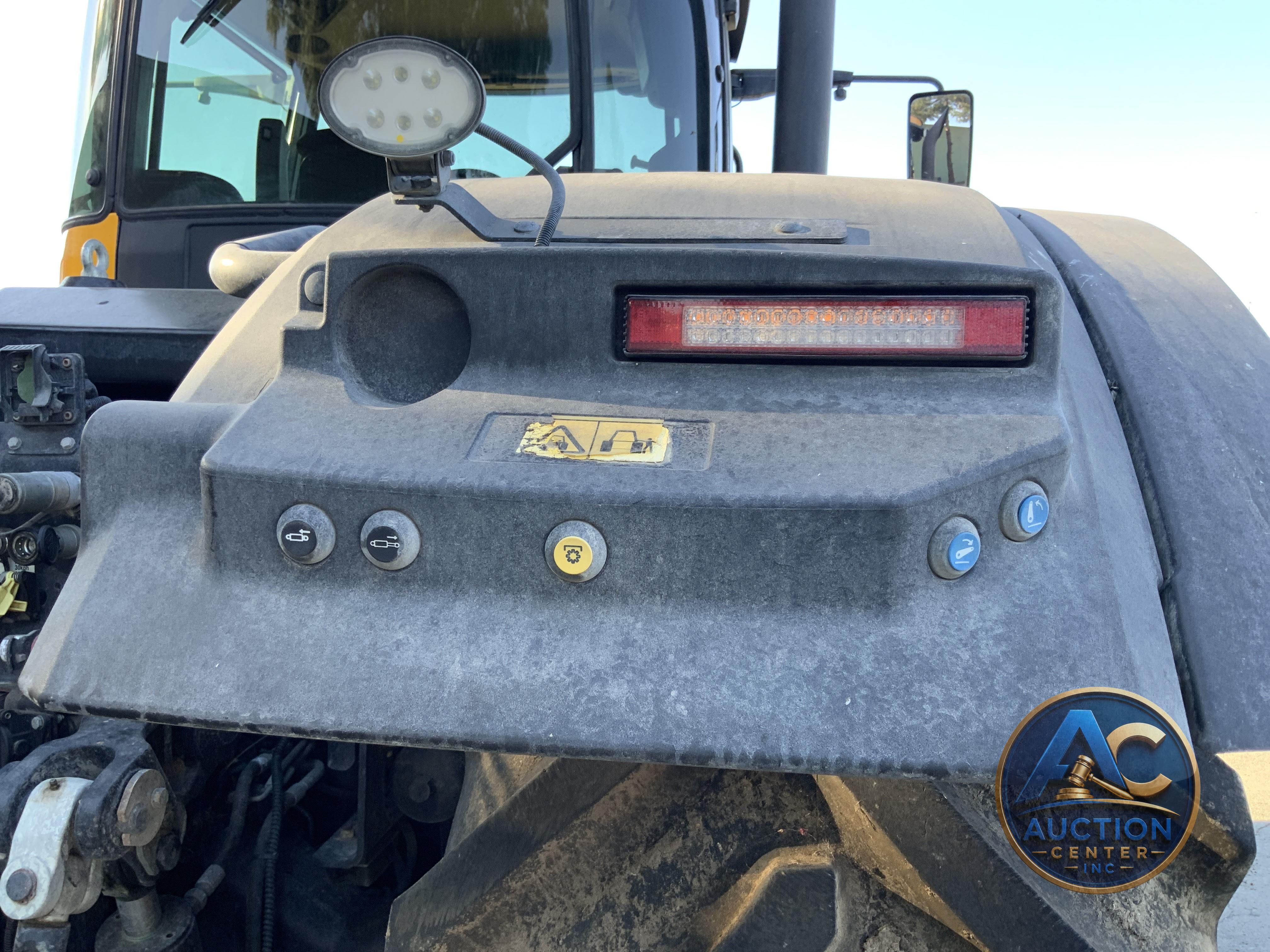 2020 JCB 8330