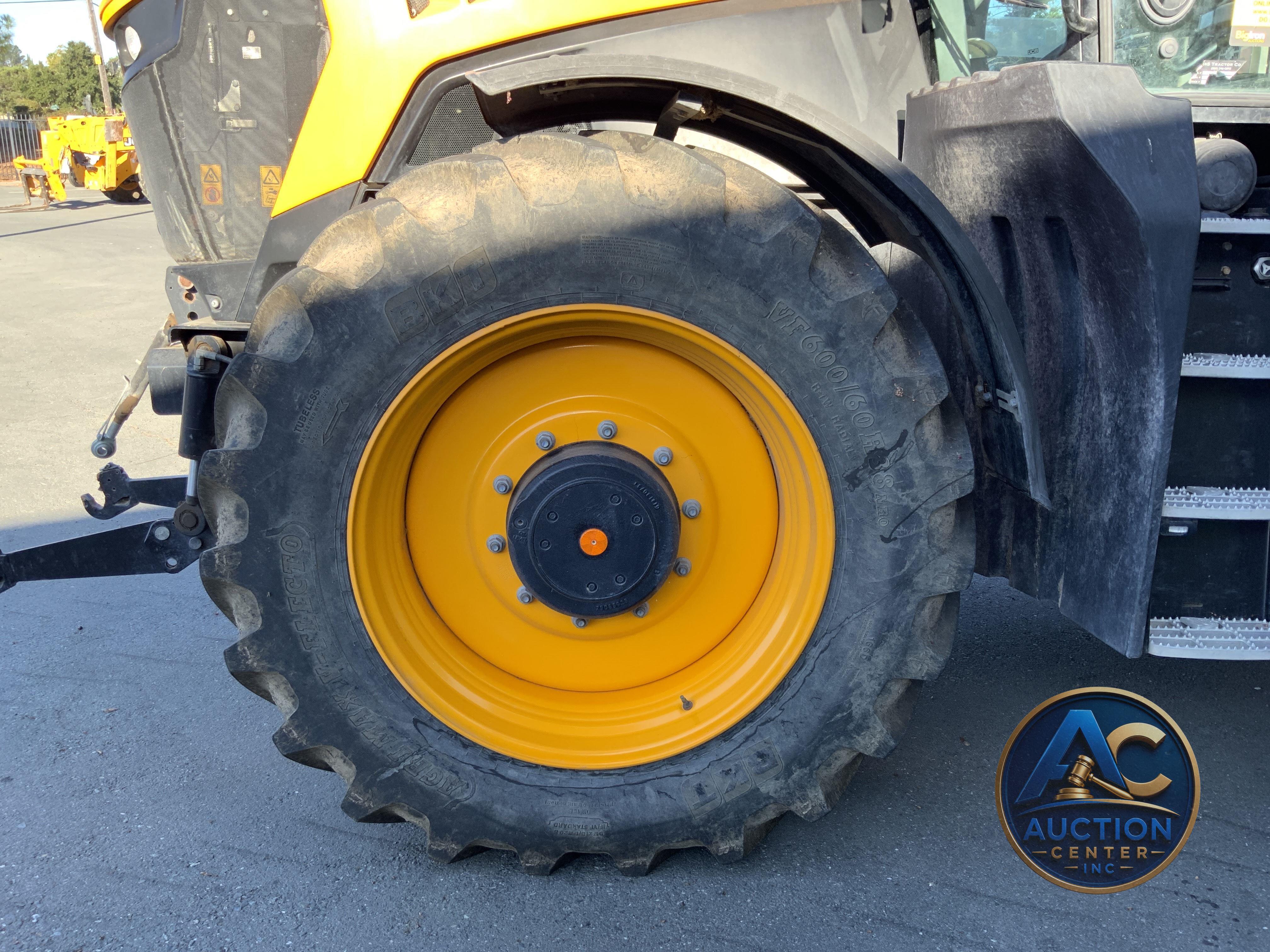 2020 JCB 8330