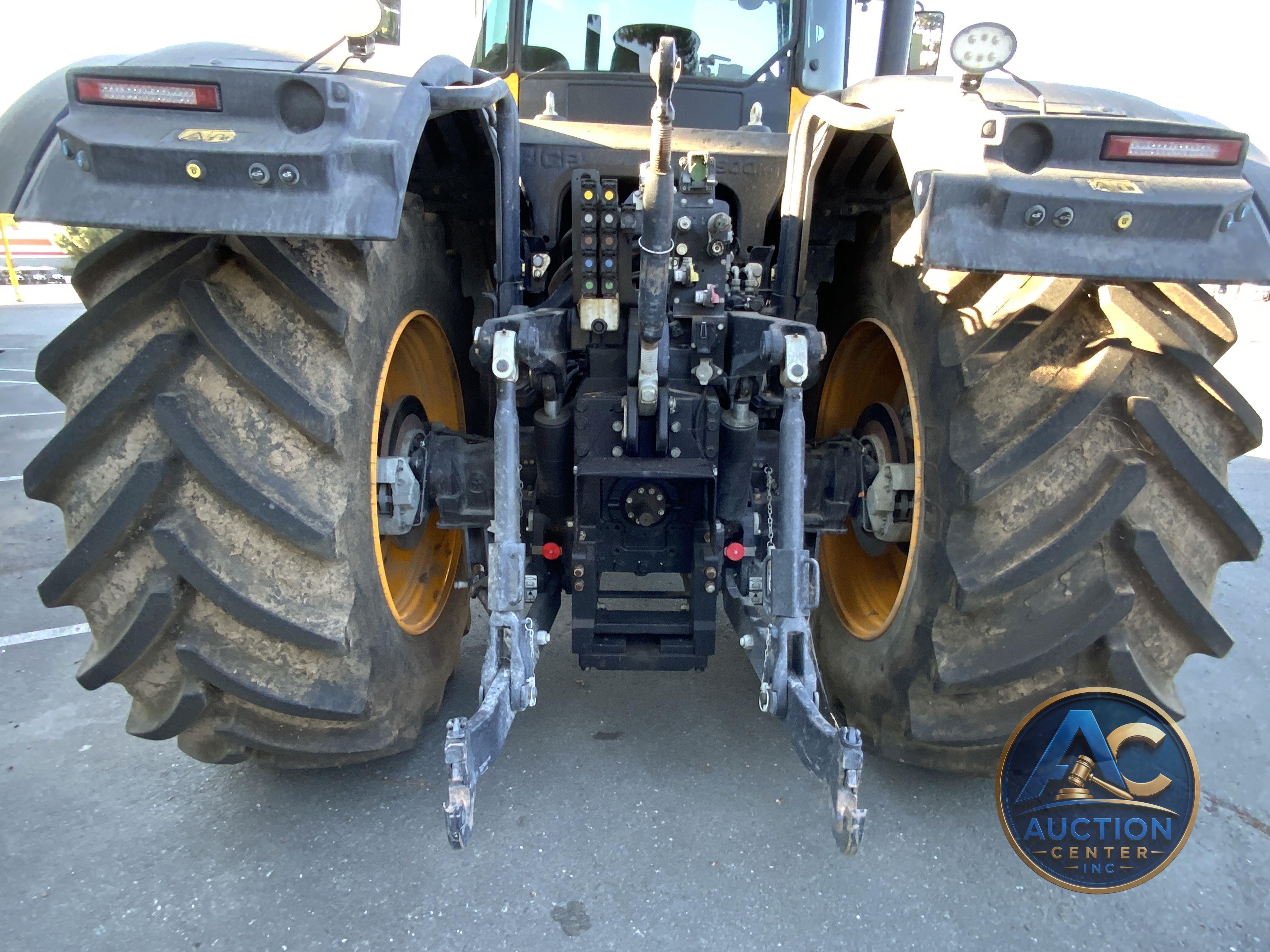 2020 JCB 8330