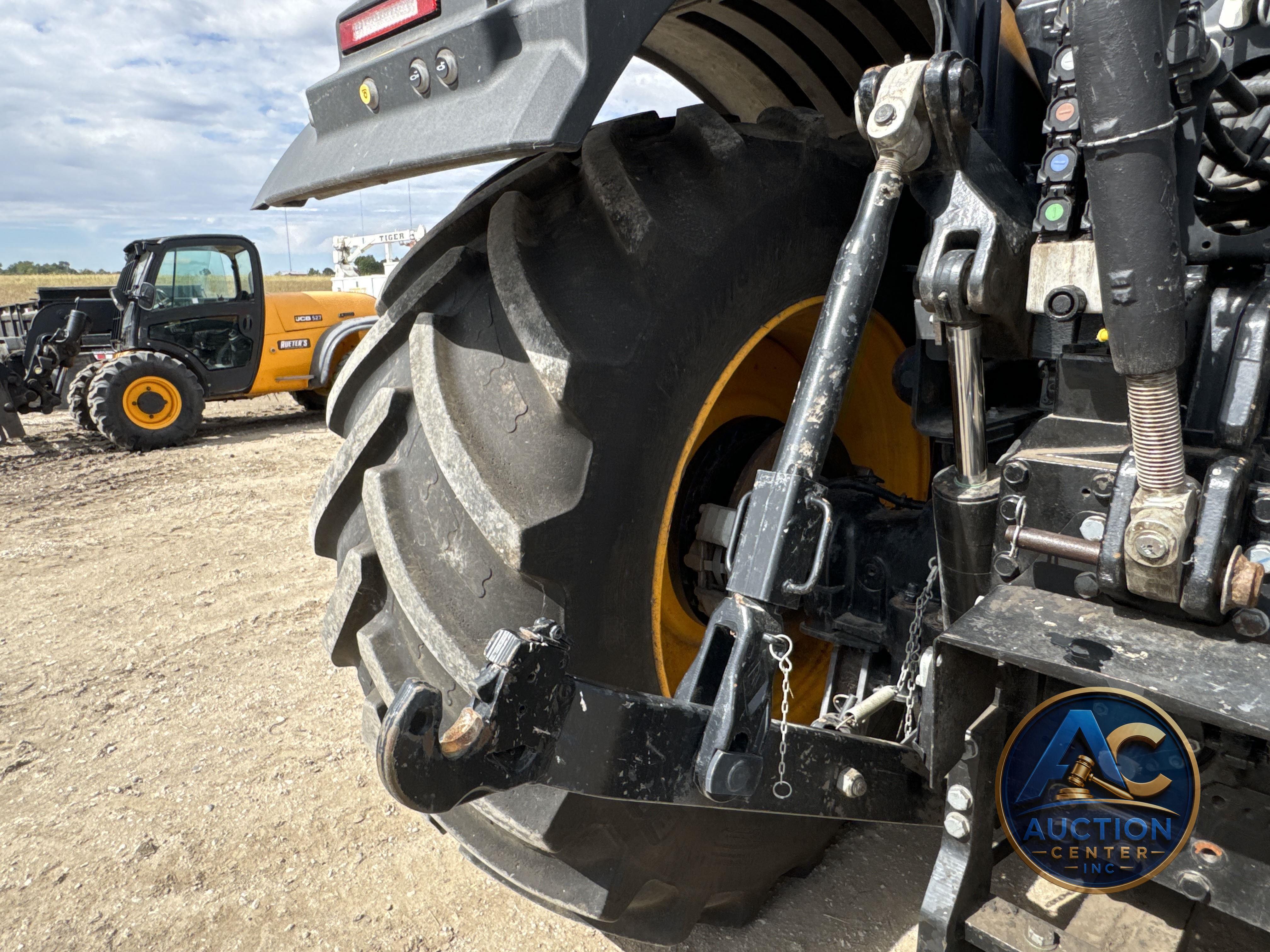 2021 Jcb 8330