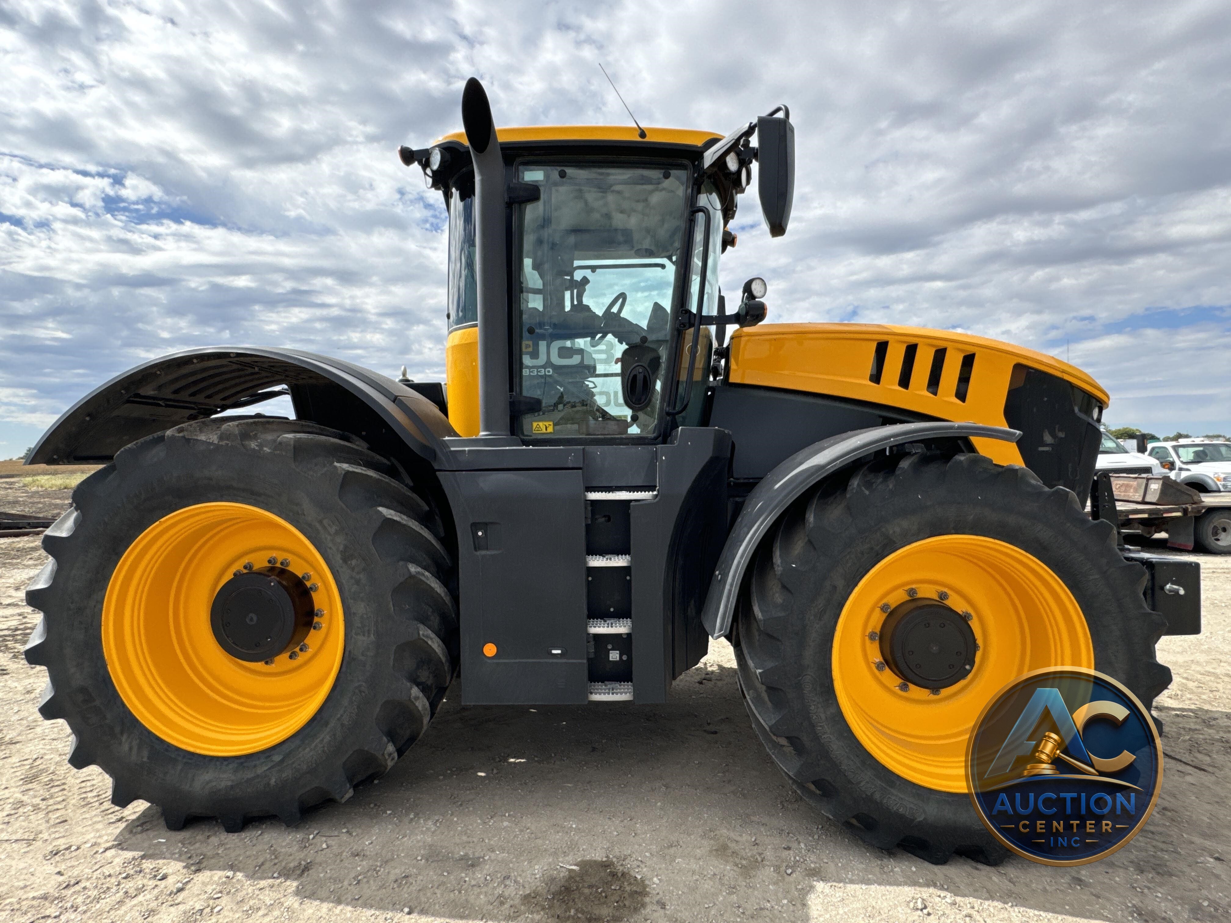2021 Jcb 8330