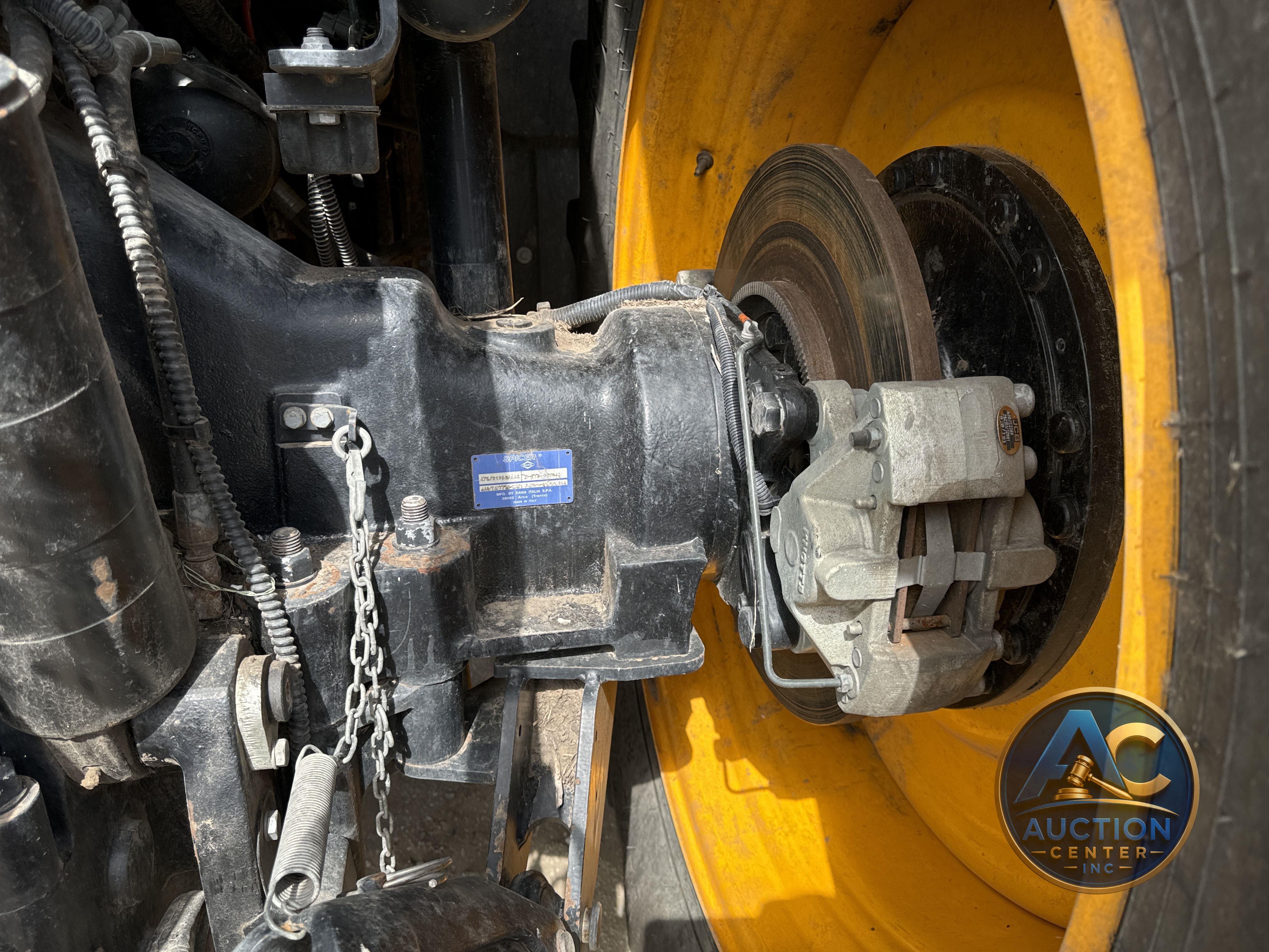 2021 Jcb 8330
