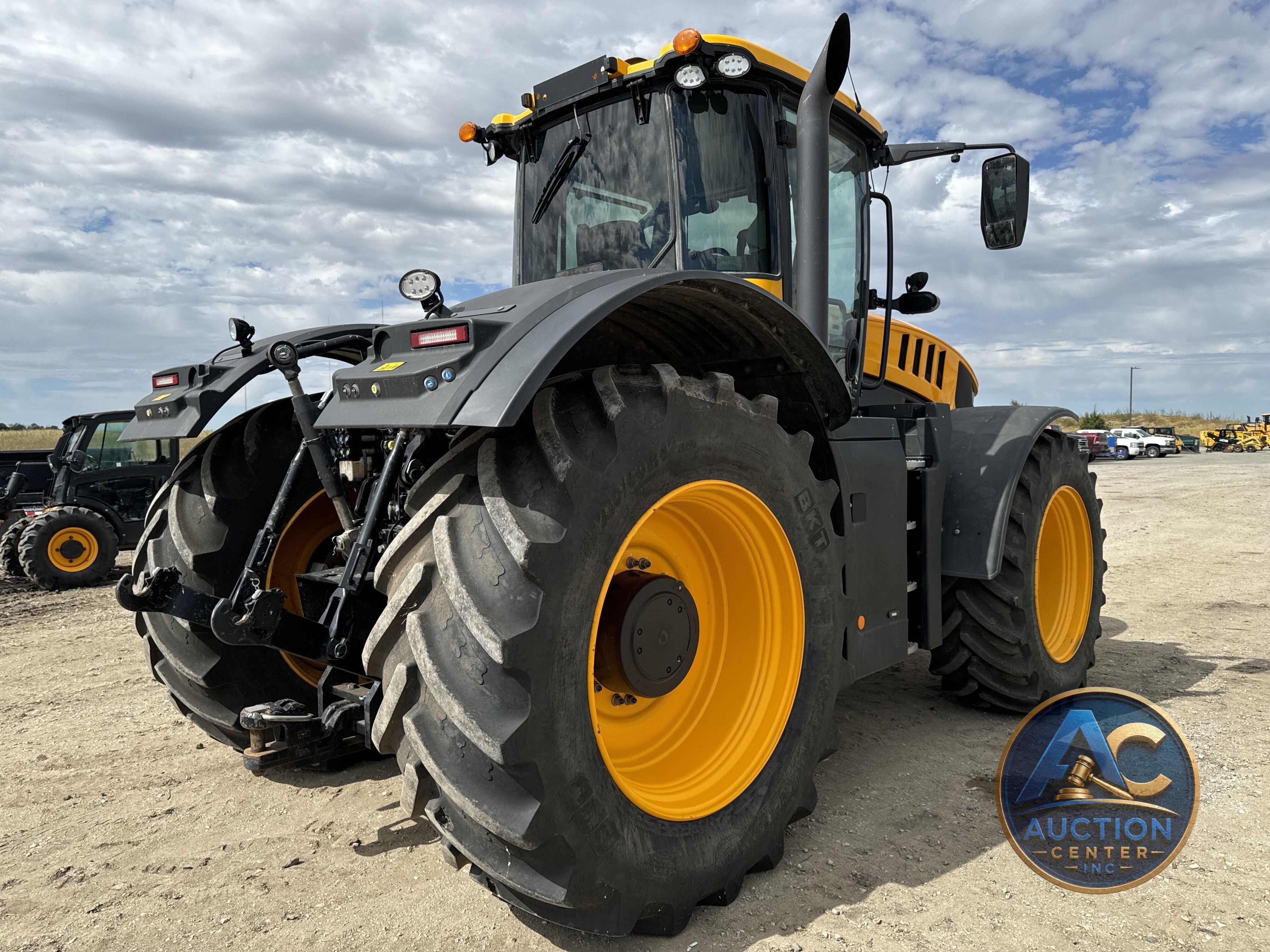 2021 Jcb 8330