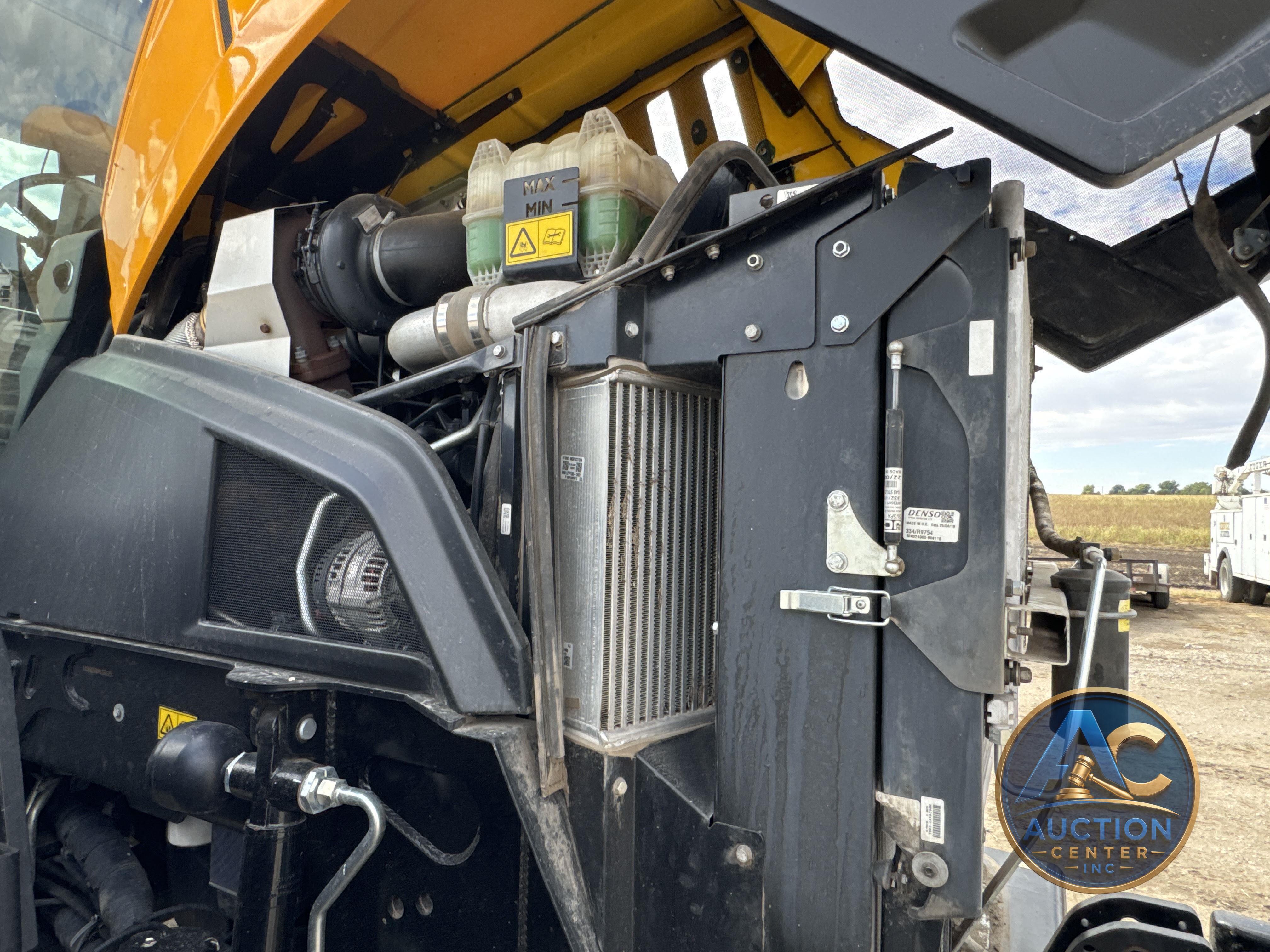 2021 Jcb 8330