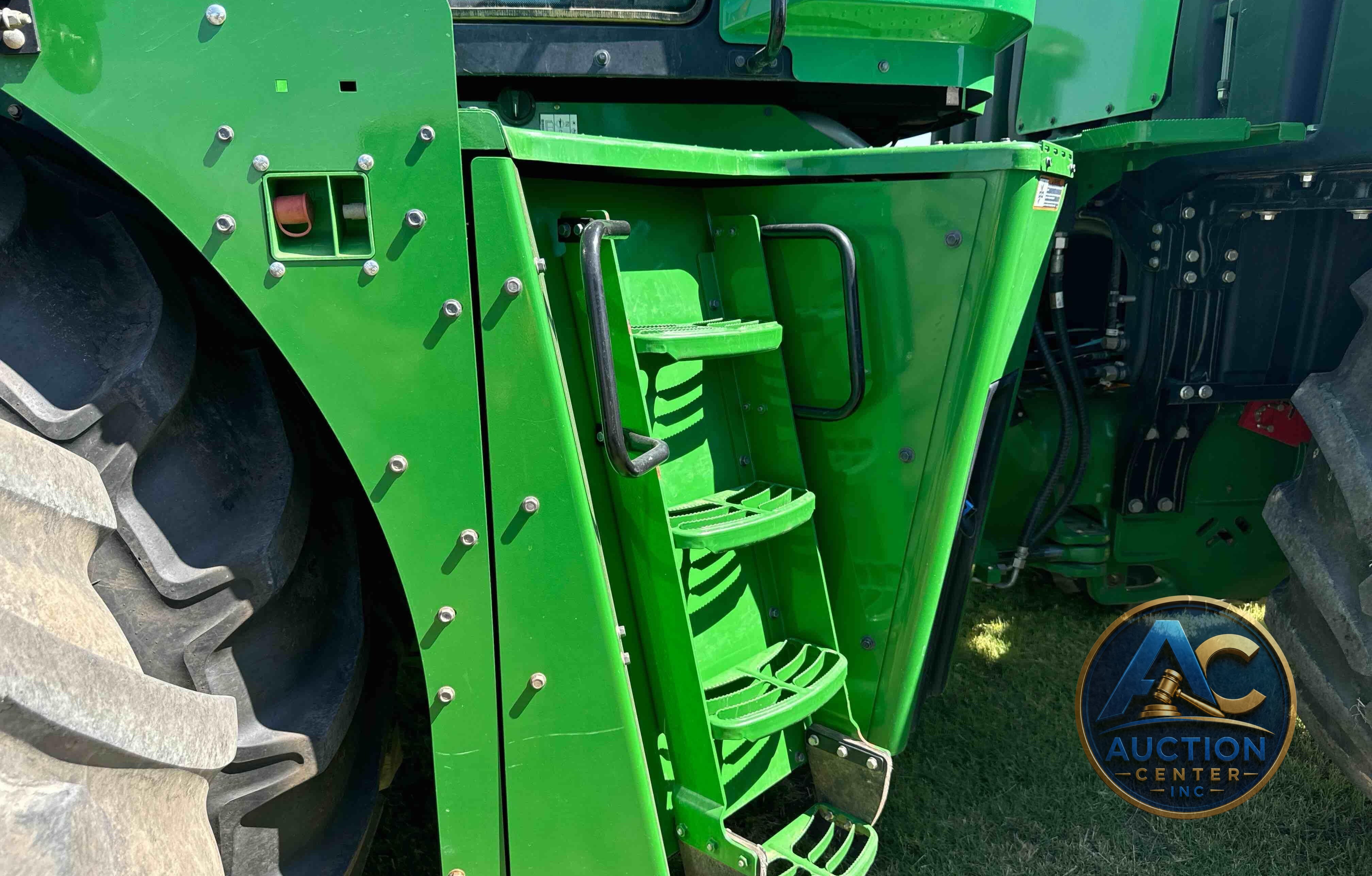 2019 John Deere 9520R