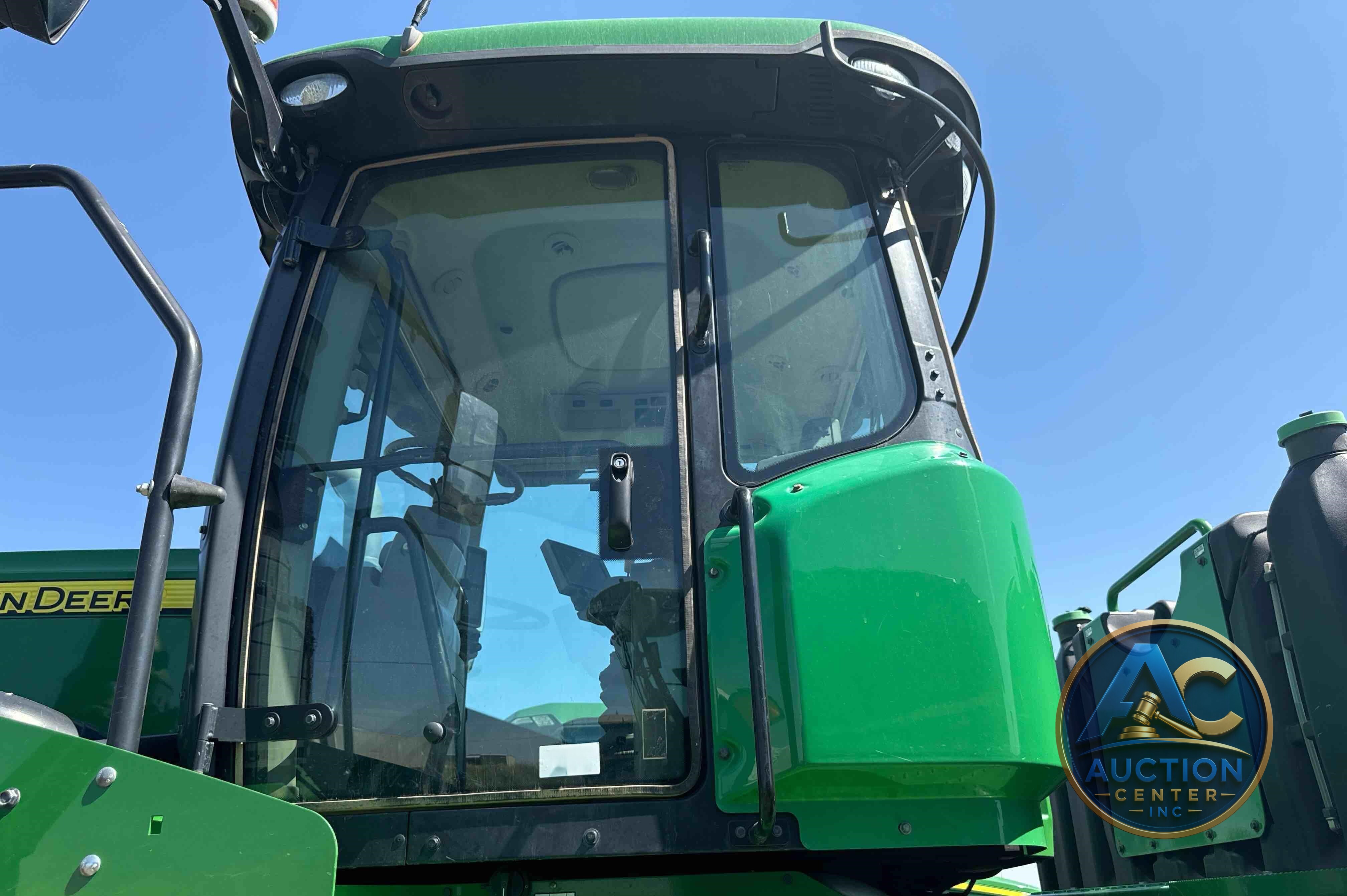 2019 John Deere 9520R