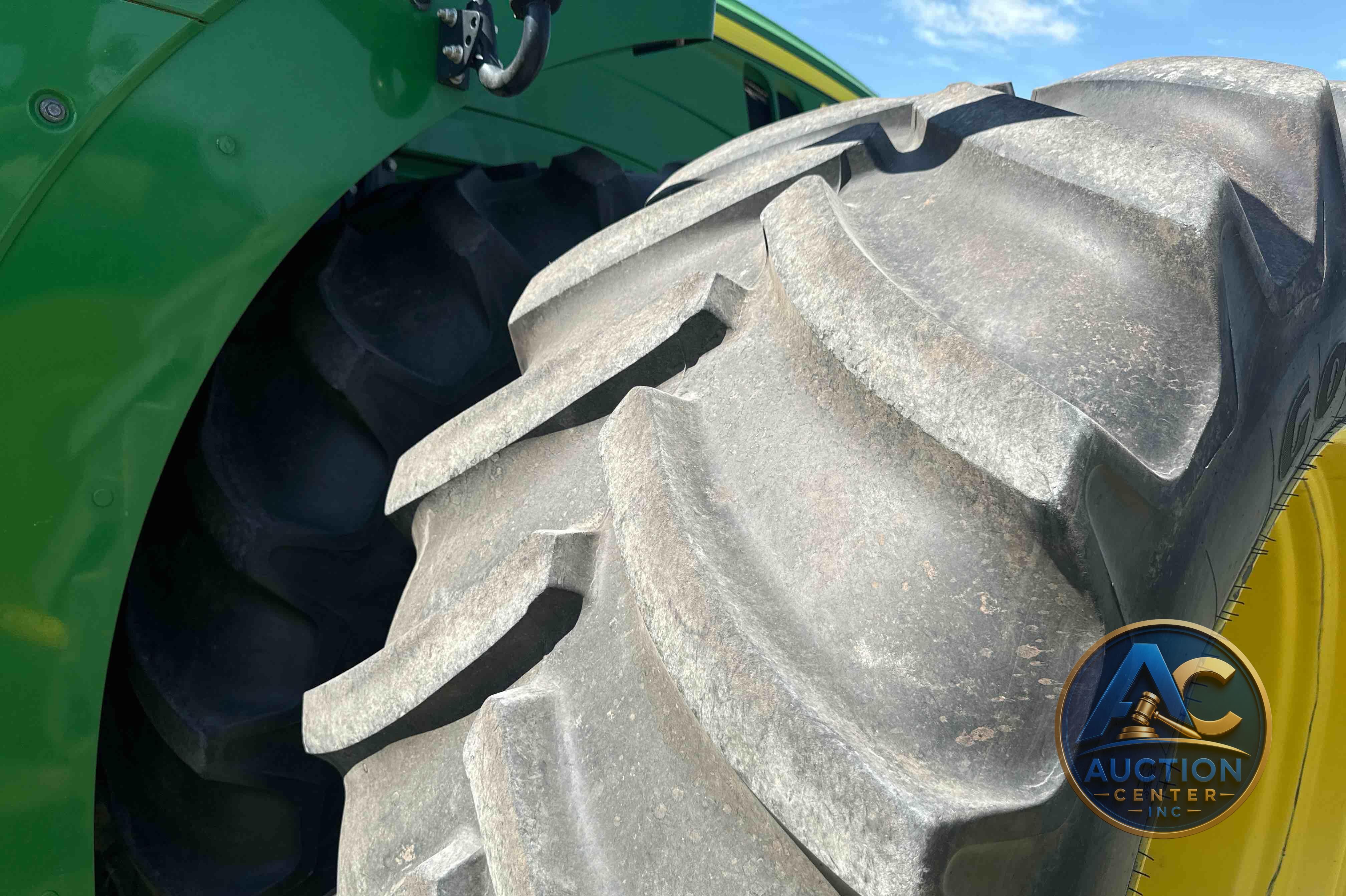 2019 John Deere 9520R