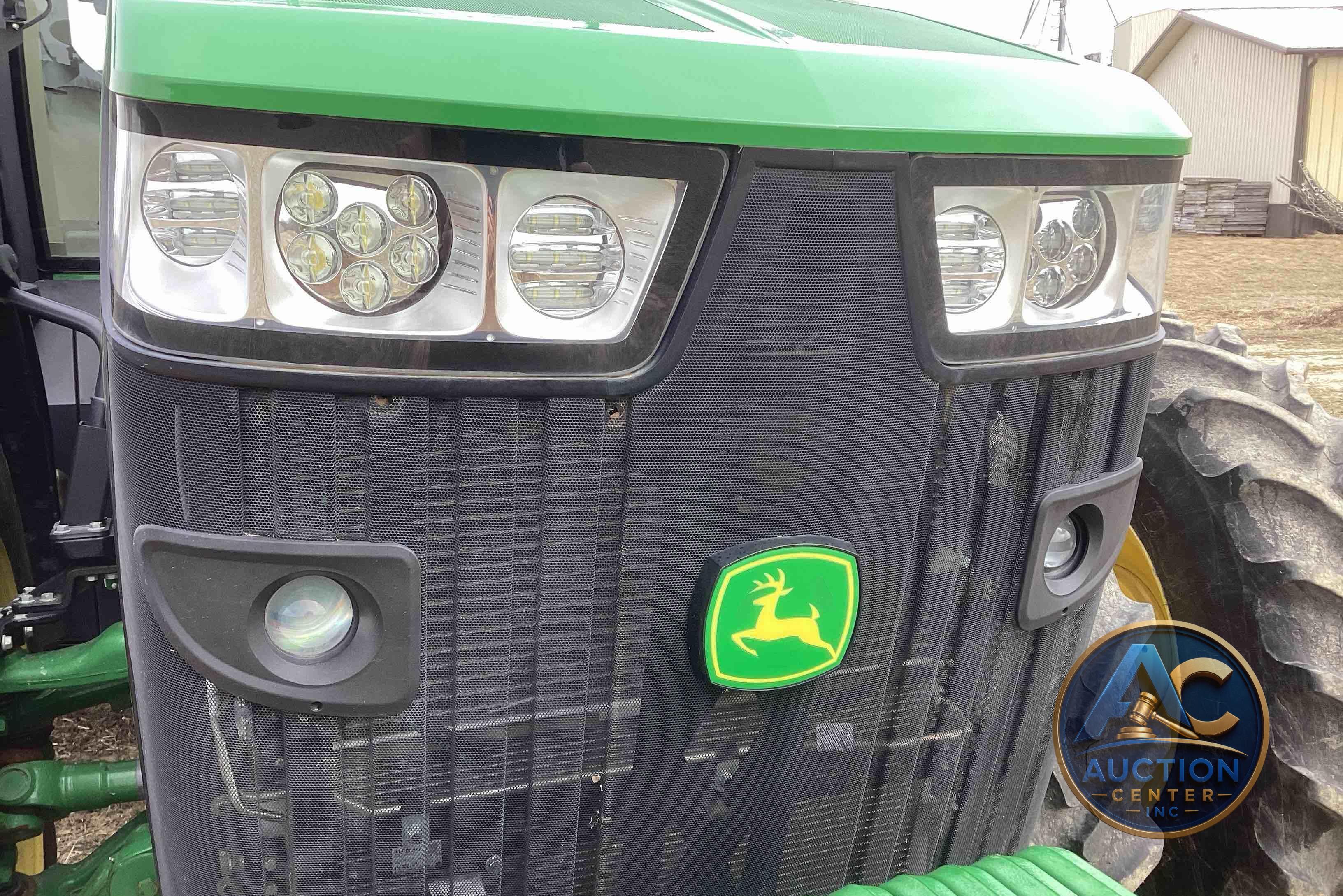 2019 John Deere 8320R