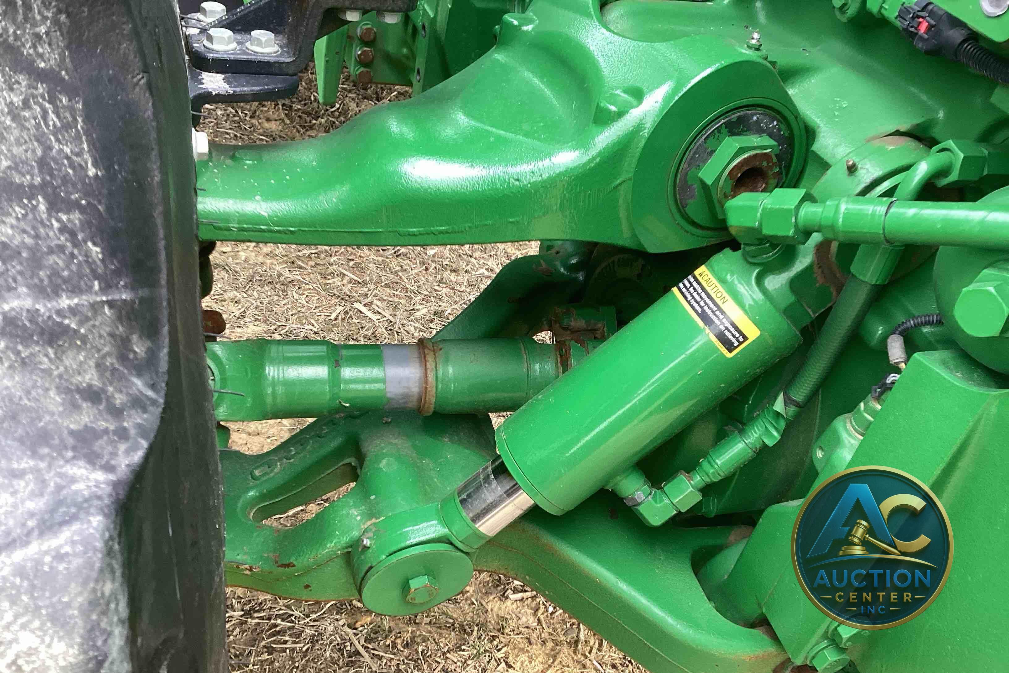2019 John Deere 8320R